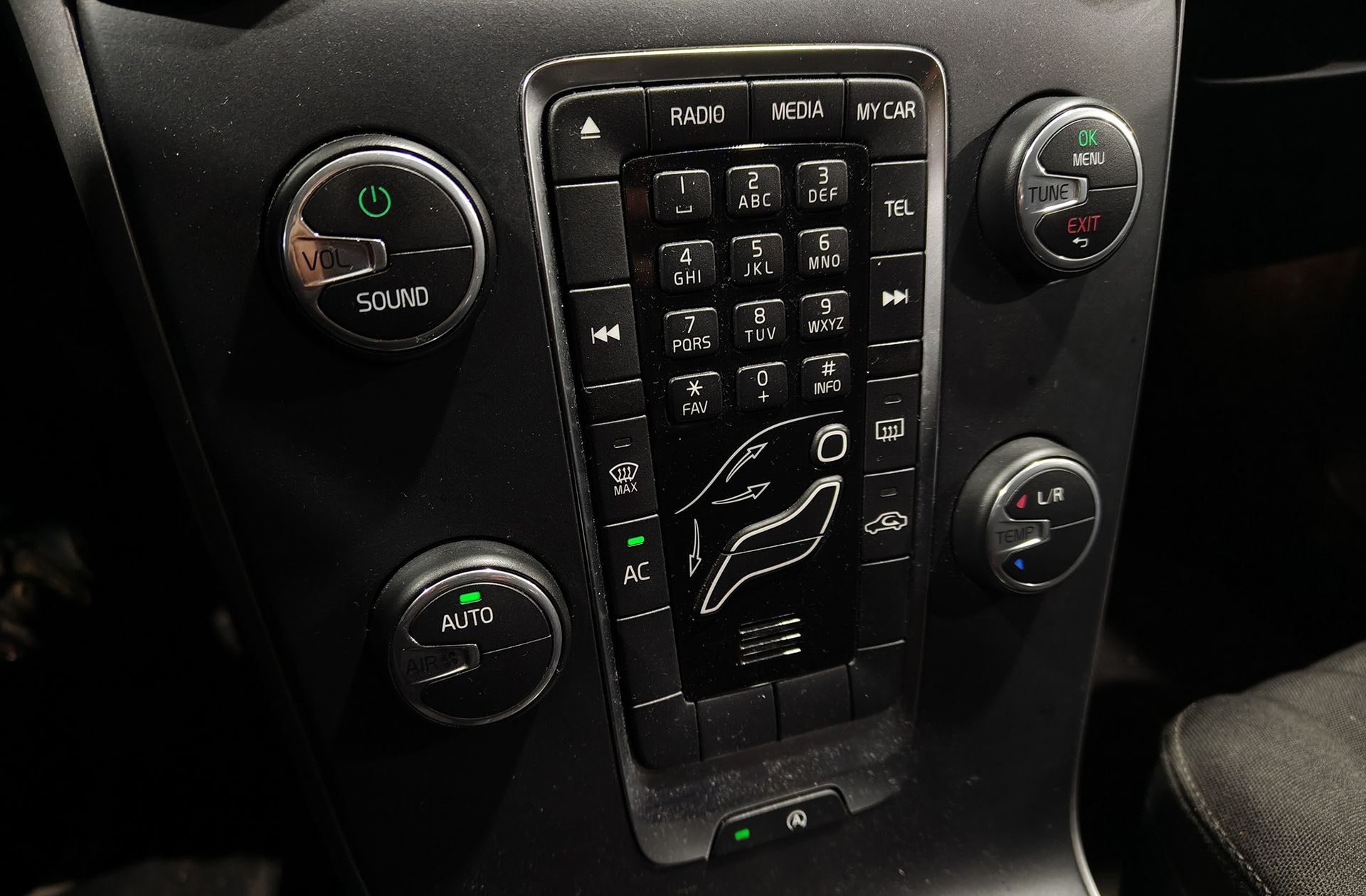 Volvo V40 D2 Kinetic - foto 27