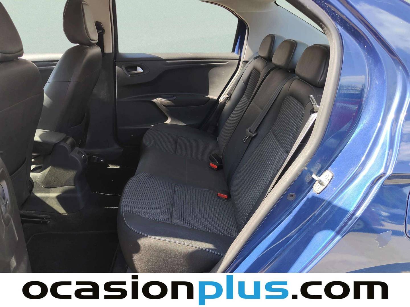Foto asientos traseros Citroën C-Elysée Citroën C-Elysee PureTech 82 Shine (82 CV)