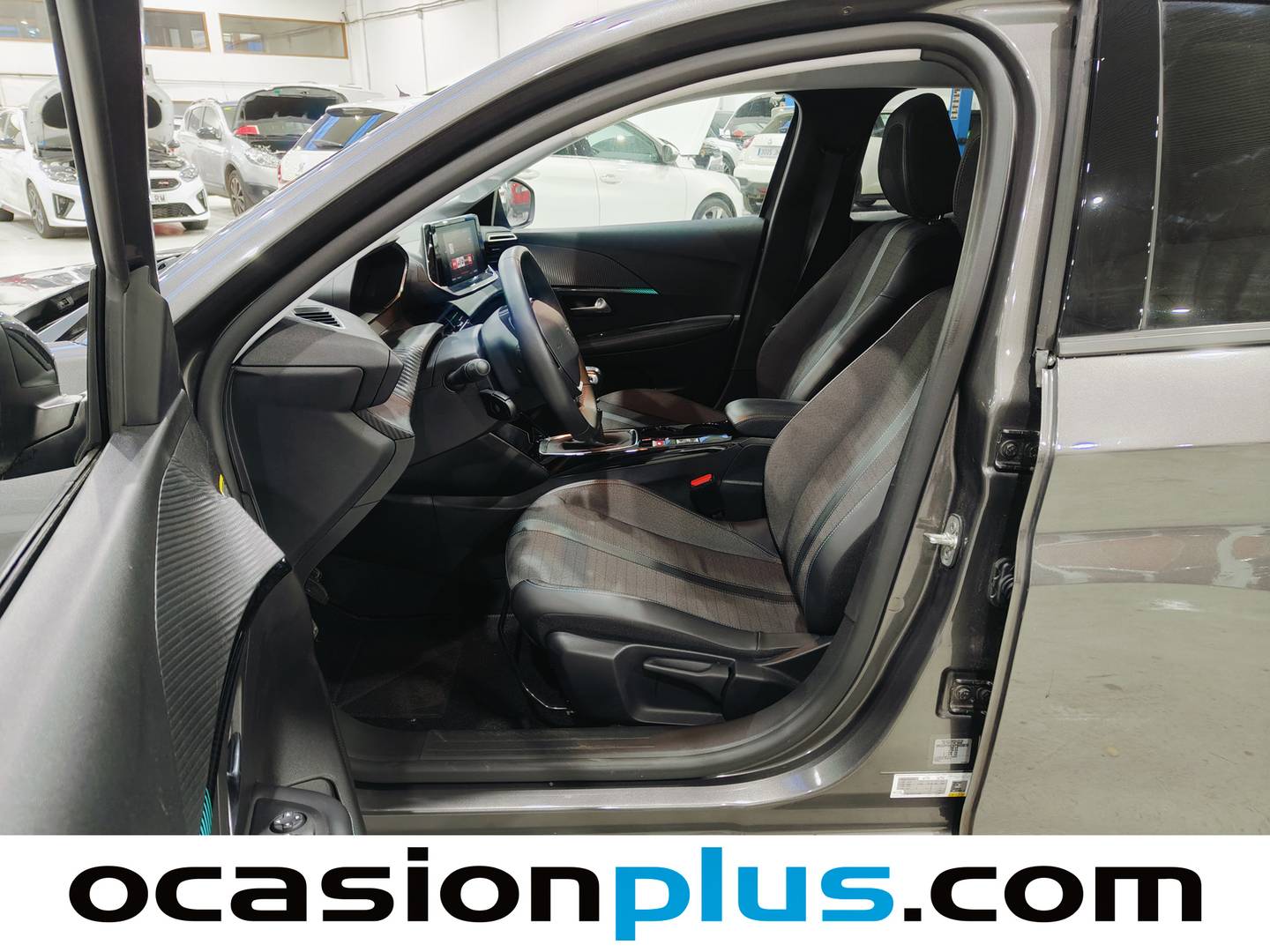Foto asientos delanteros Peugeot 208 Peugeot 208 PureTech 100 Allure (100 CV)