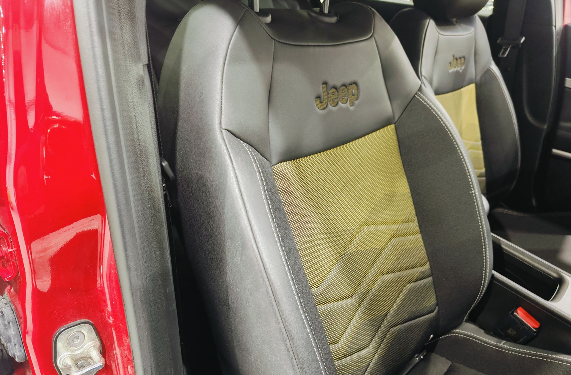 Jeep Avenger 1.2 G Summit - foto 7