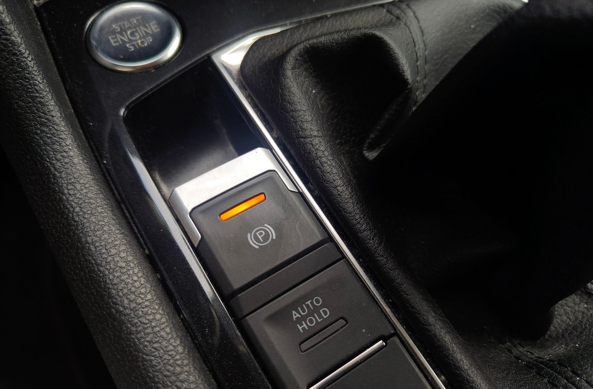 Volkswagen Tiguan Urban Sport 2.0 TDI DSG - foto 33