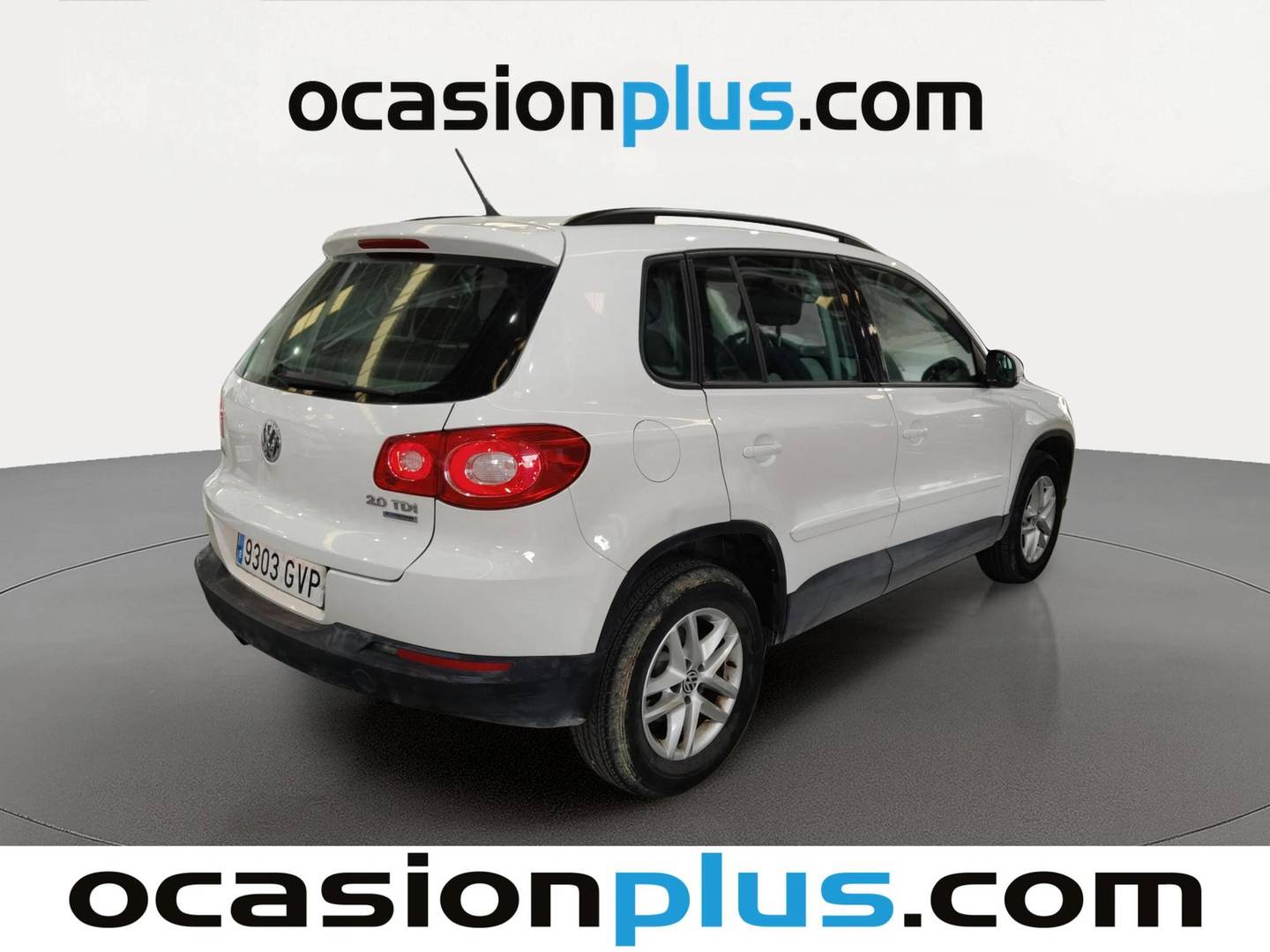 Foto trasera Volkswagen Tiguan Volkswagen Tiguan Advance 2.0 TDI BMT Front Drive (140 CV) derecha