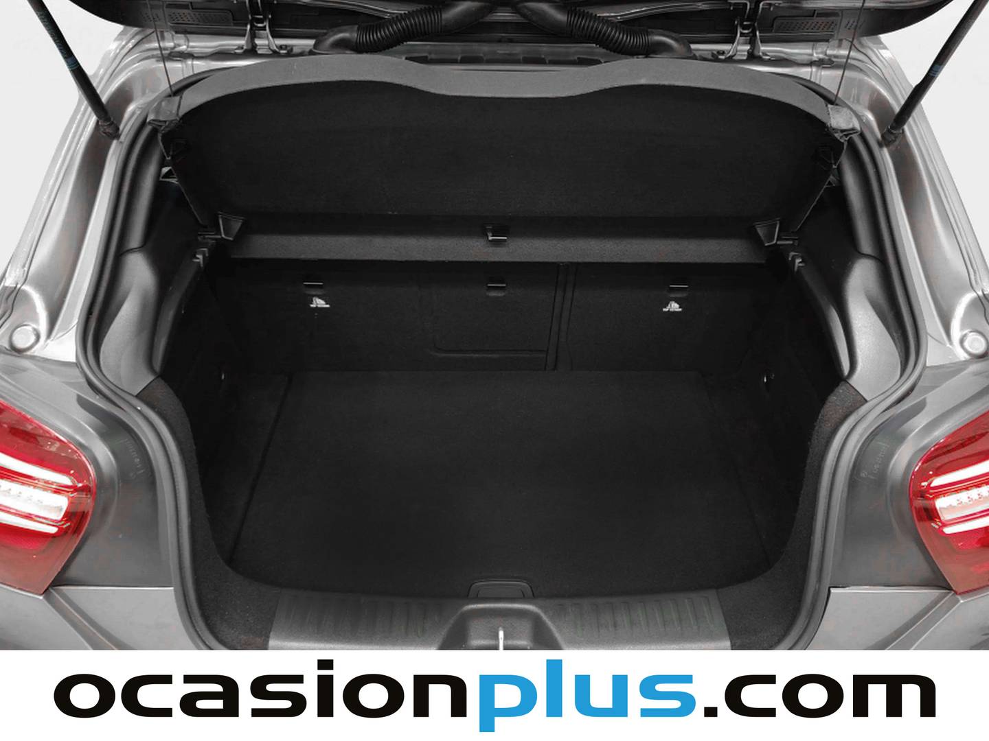 Fotos maletero Mercedes Clase A Mercedes Clase A 200 d (136 CV) Pack AMG