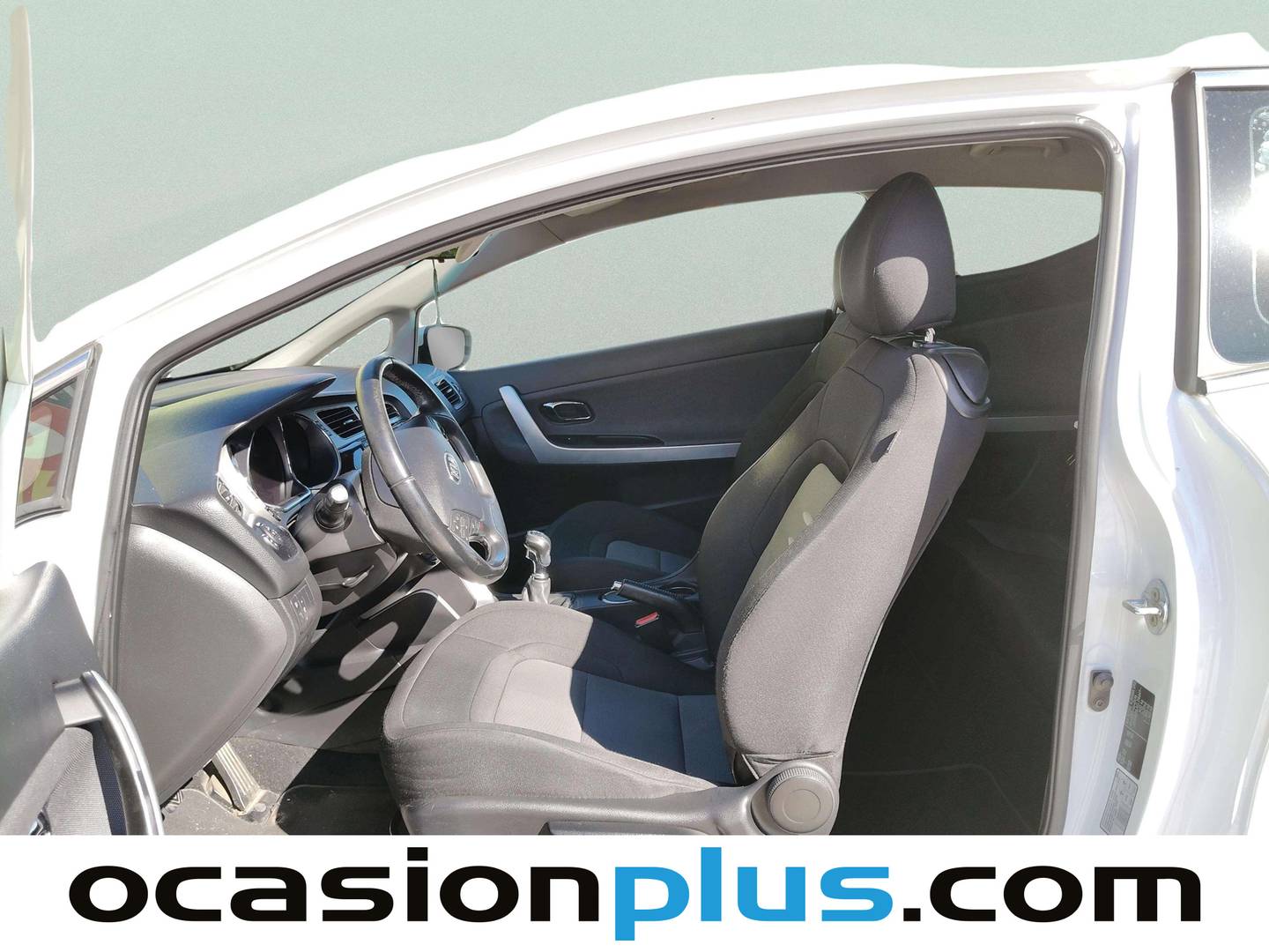 Foto asientos delanteros KIA Ceed KIA Ceed 1.6 CRDi VGT Drive (128 CV)