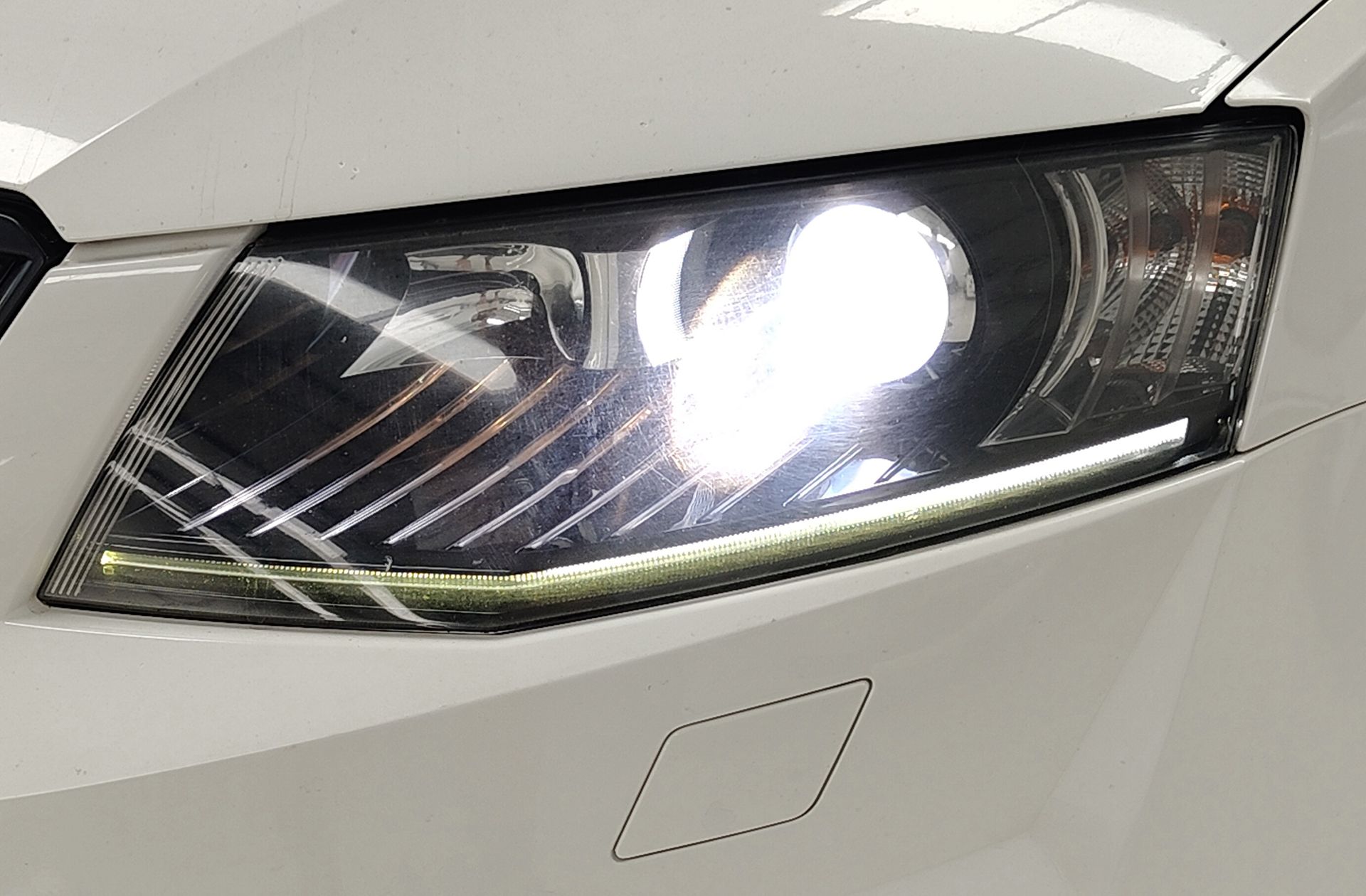 Škoda Octavia 2.0 TDI RS - foto 14