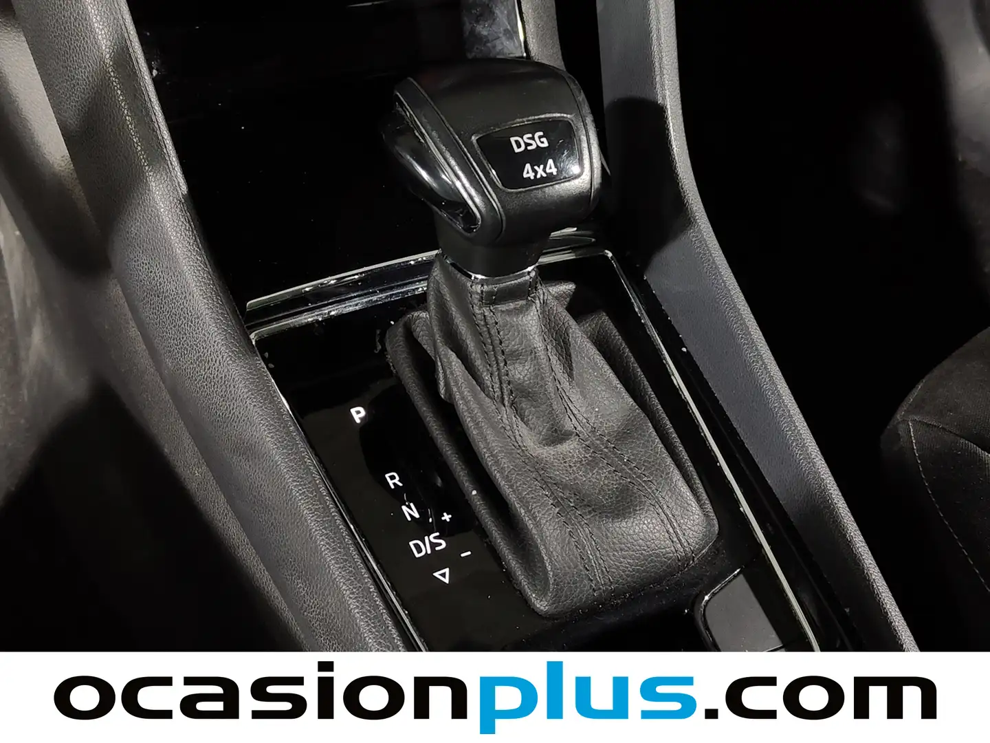 Foto Skoda Karoq Skoda Karoq 2.0 TDI Ambition 4X4 DSG (150 CV)