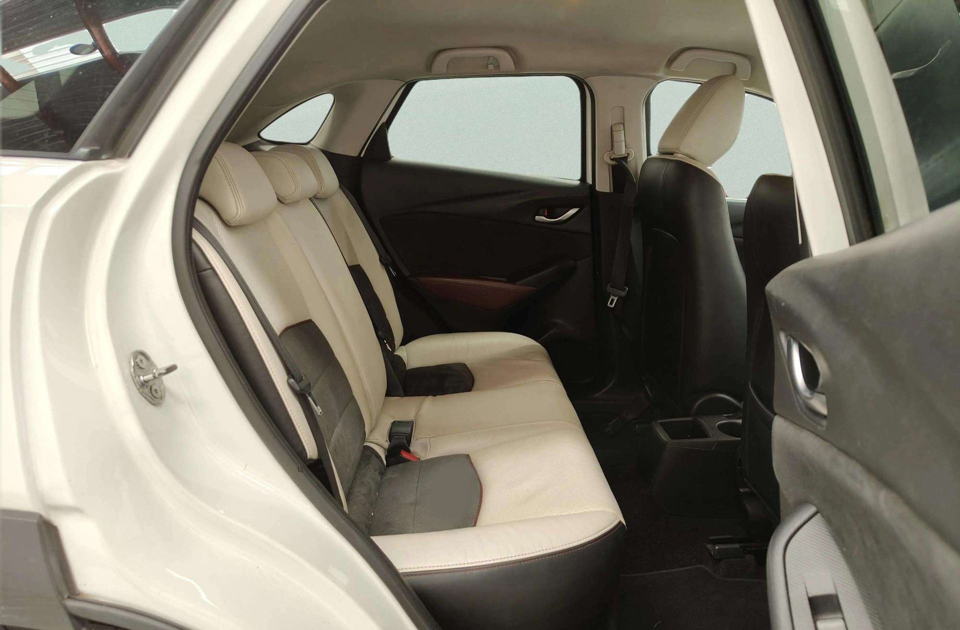 Mazda CX-3 1.5 DE Skyactiv Luxury 4WD - foto 17