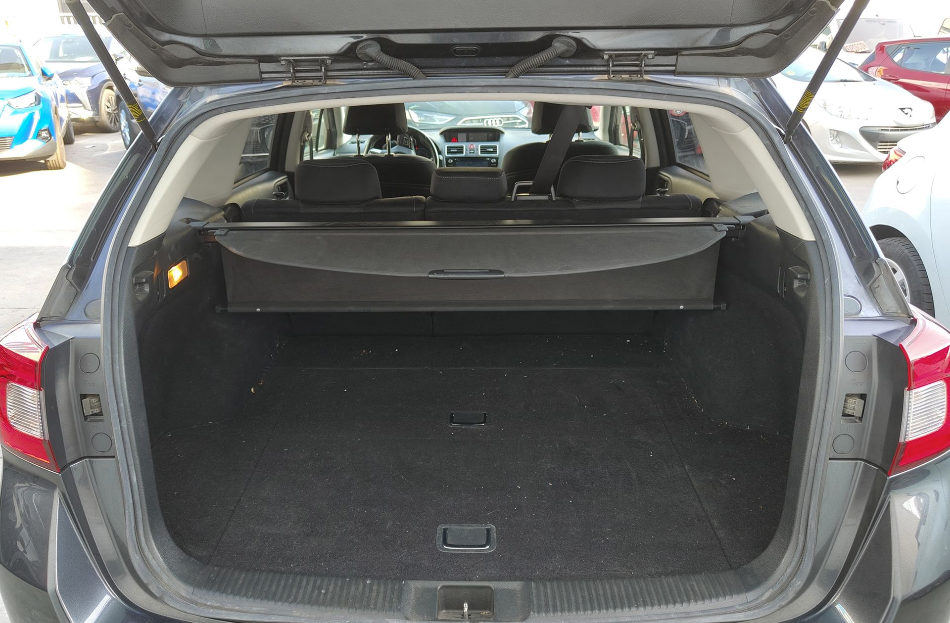 Subaru Levorg 1.6GT Sport 4WD CVT - foto 16