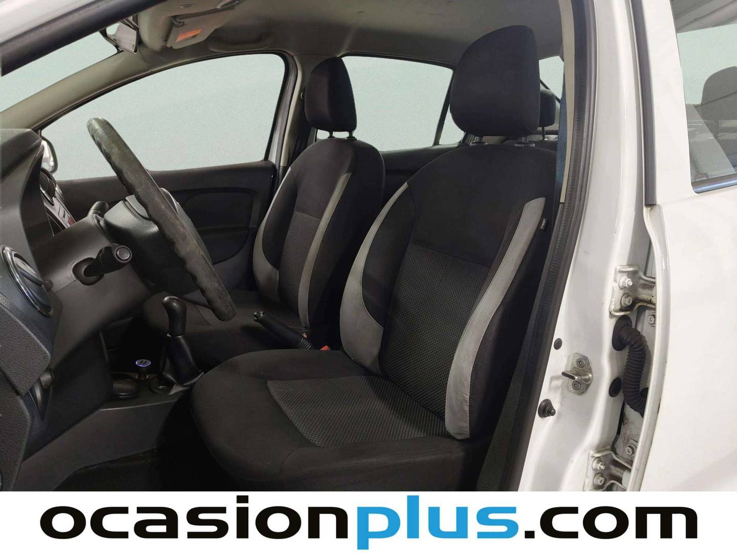 Foto asientos delanteros Dacia Logan Dacia Logan 1.2 Ambiance (75 CV)