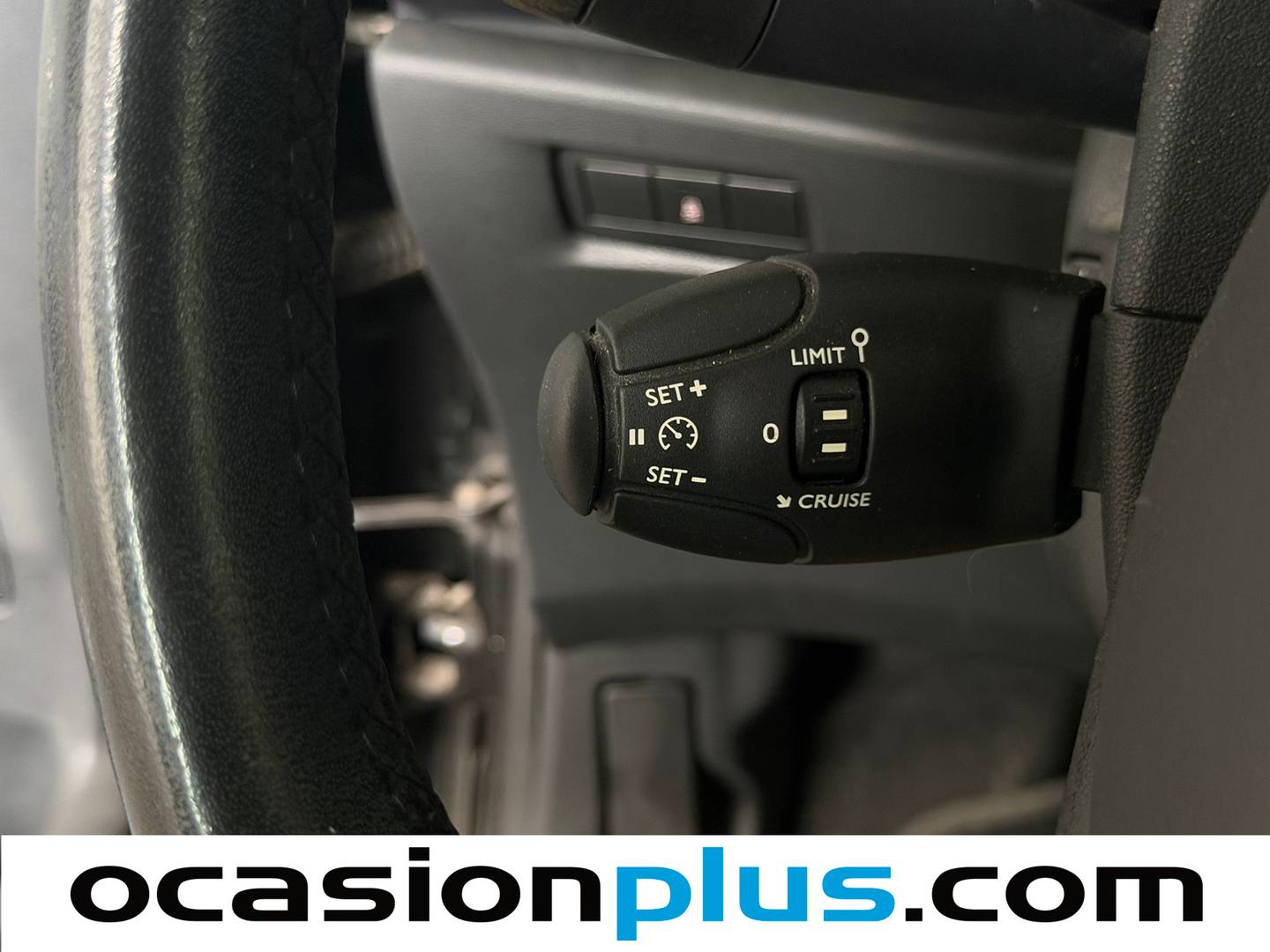 Equipamiento del Citroën C3 Citroën C3 PureTech 82 Live Edition (82 CV)