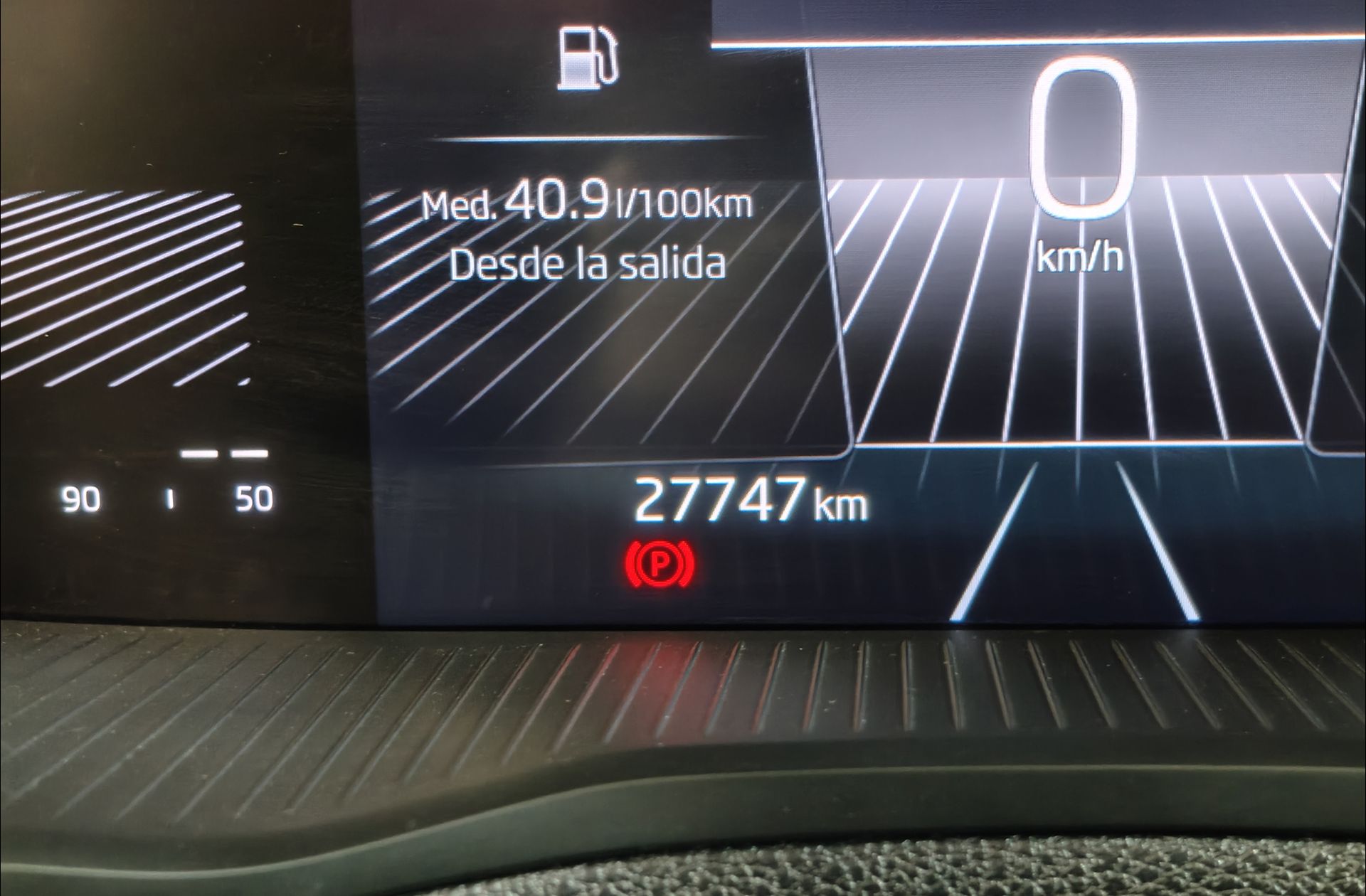 Škoda Karoq 2.0 TDI Selection - foto 10