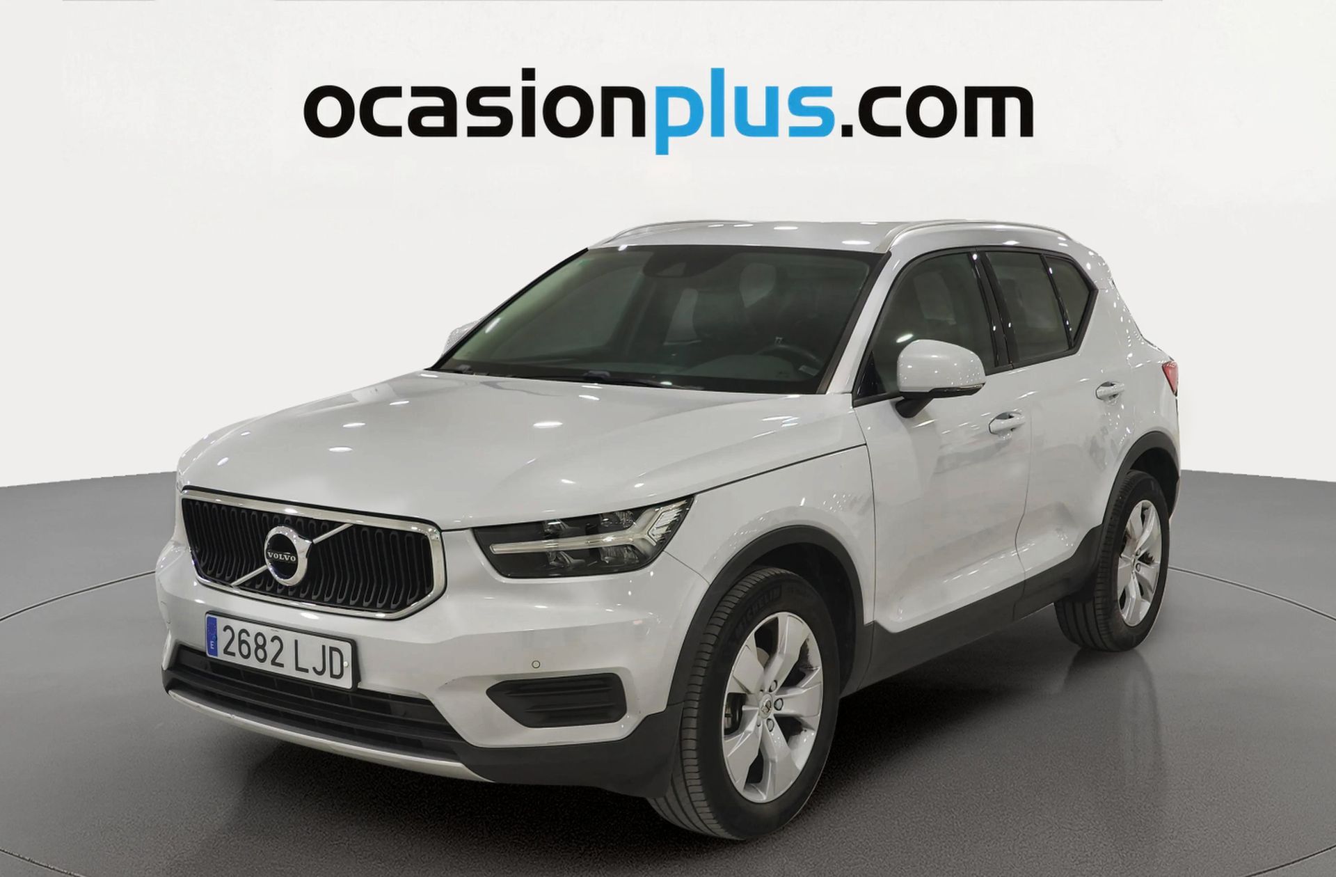 Volvo XC40 T3 Momentum Pro