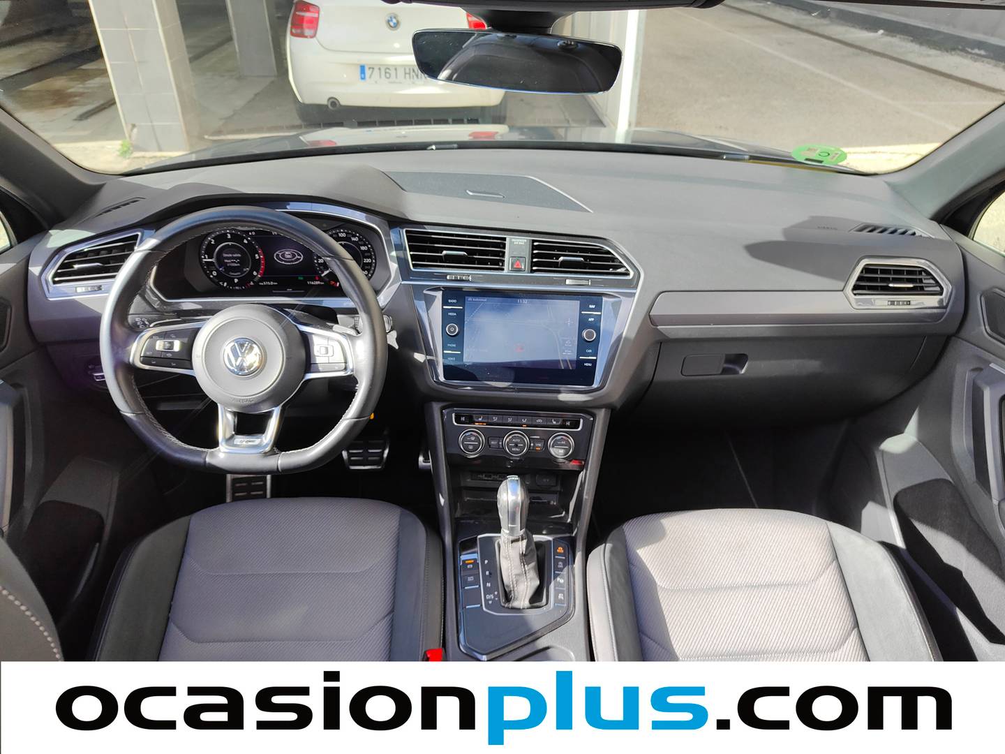 Foto Volkswagen Tiguan Volkswagen Tiguan Sport 2.0 TDI (150 CV) DSG R-Line