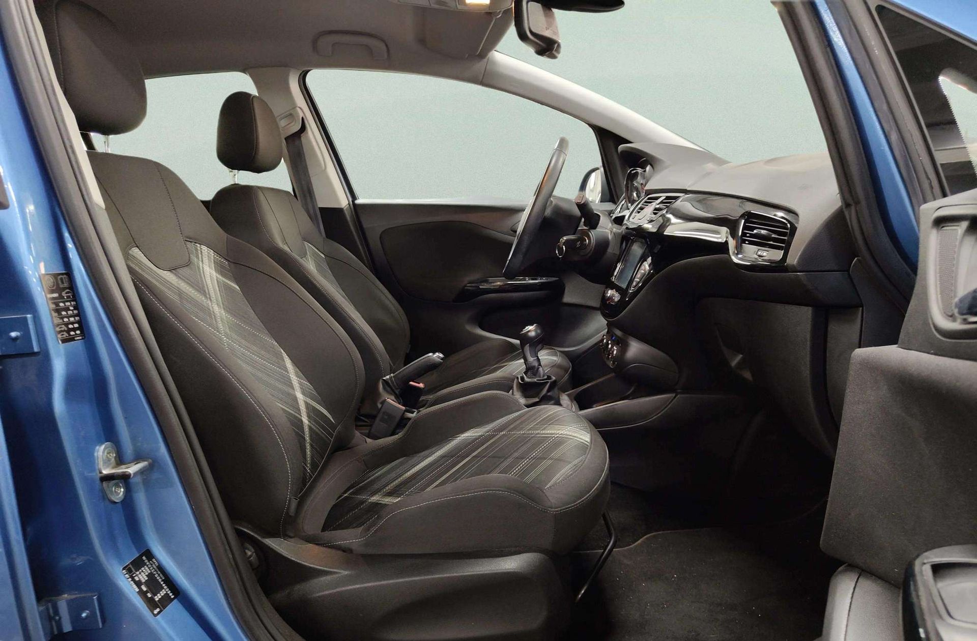 Opel Corsa 1.4 GLP Design Line - foto 18