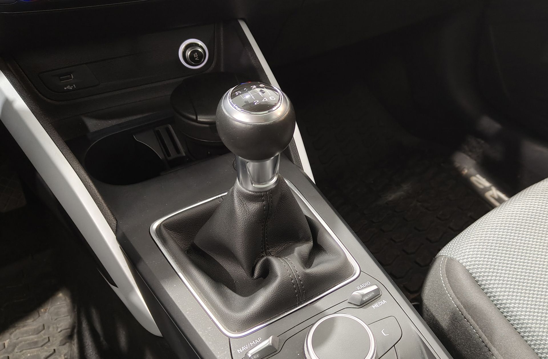 Audi Q2 design 30 TDI - foto 6