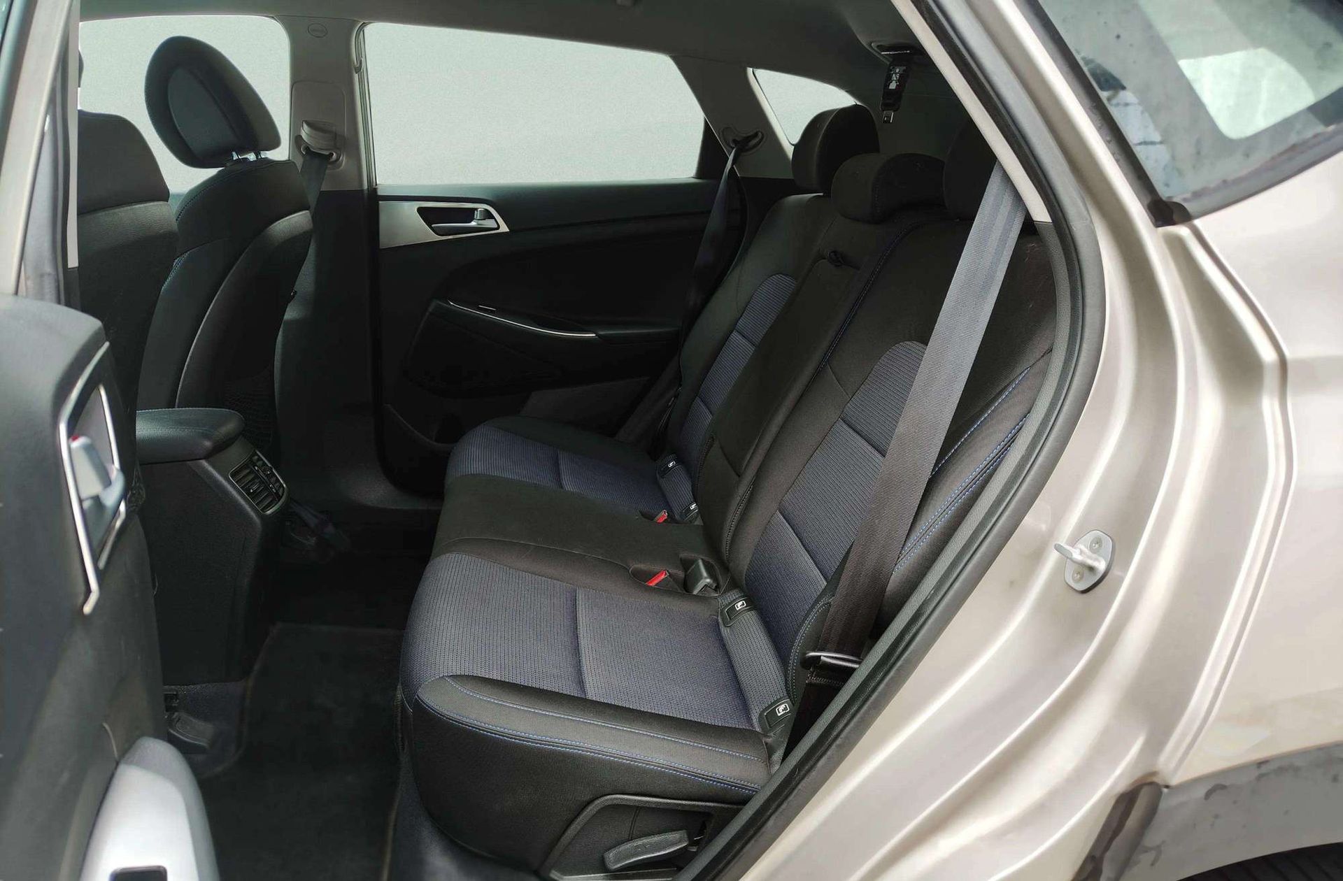 Hyundai Tucson 1.6 T-GDi Link 4x2 - foto 13