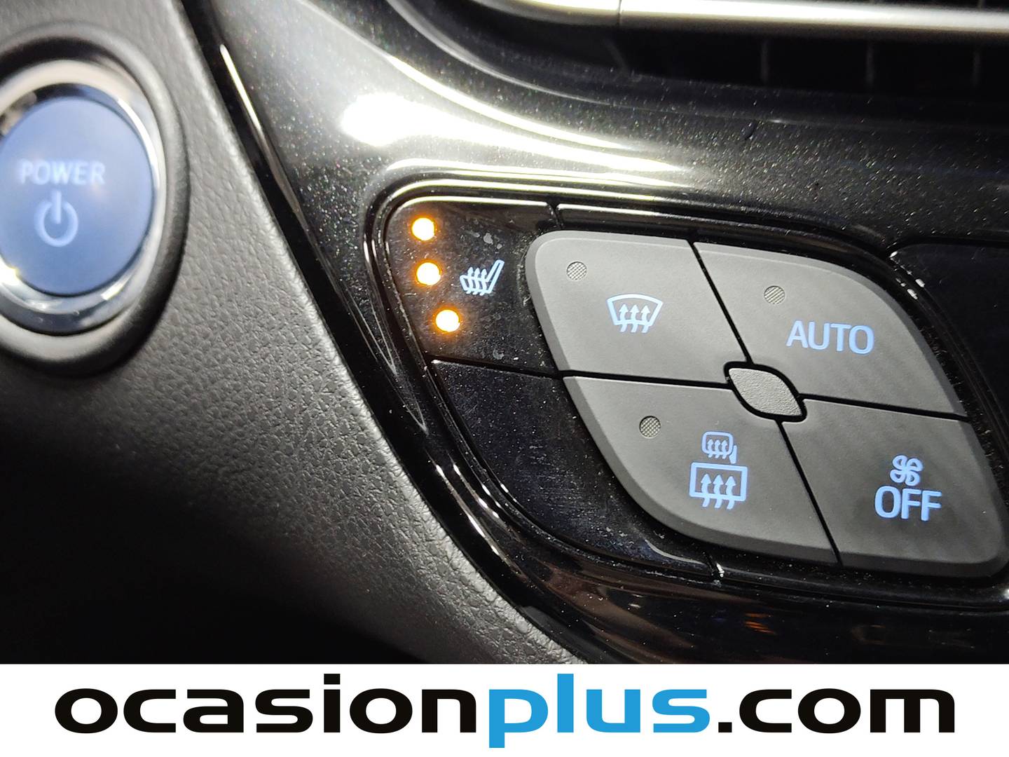 Extras y acabados del Toyota C-HR Toyota C-HR 1.8 125H Advance (122 CV)