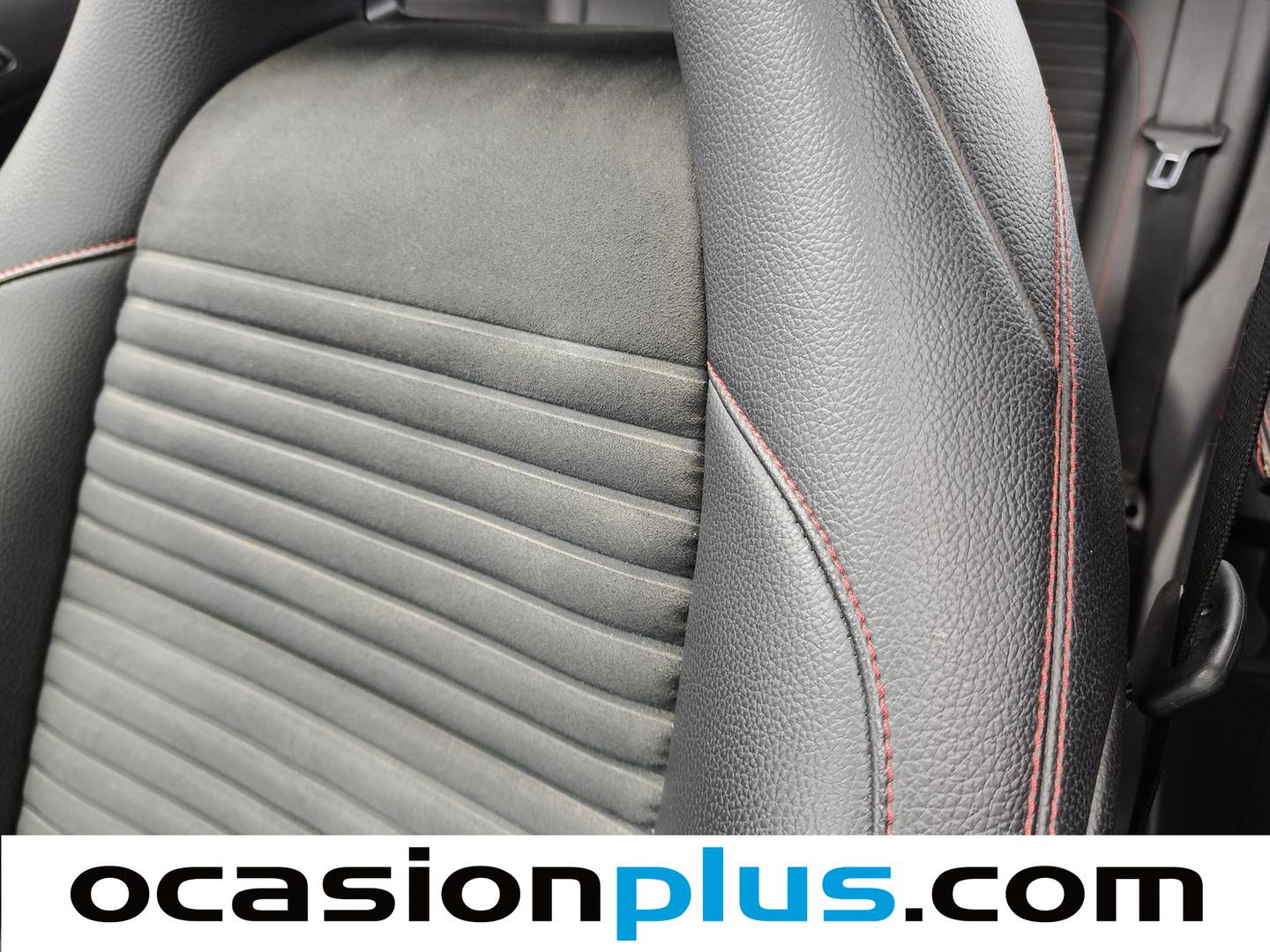 Extras y acabados del Mercedes CLA Mercedes CLA 220 CDI AMG Line (170 CV)Pack AMG