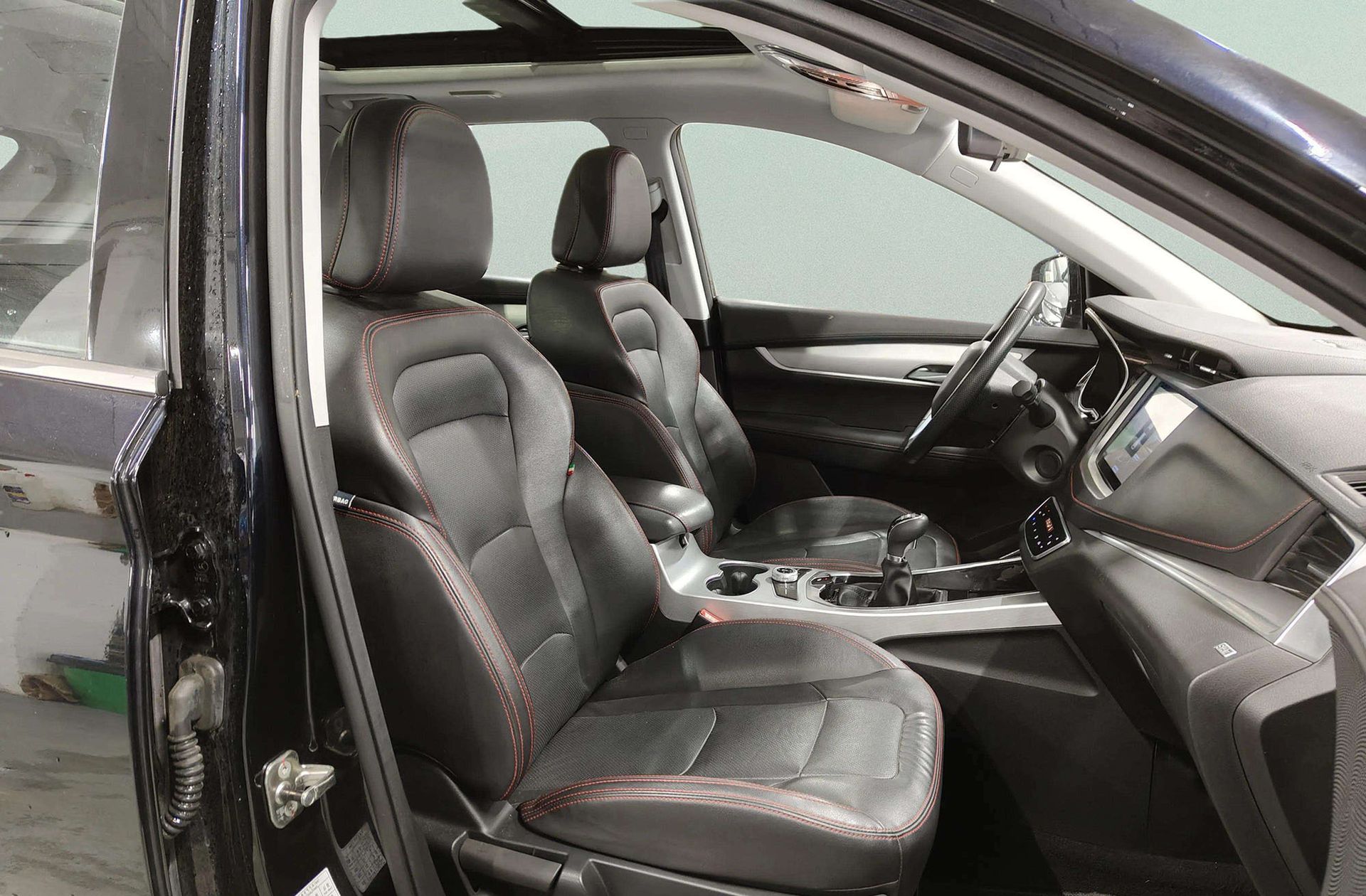 SWM G01 1.5T Luxury - foto 18