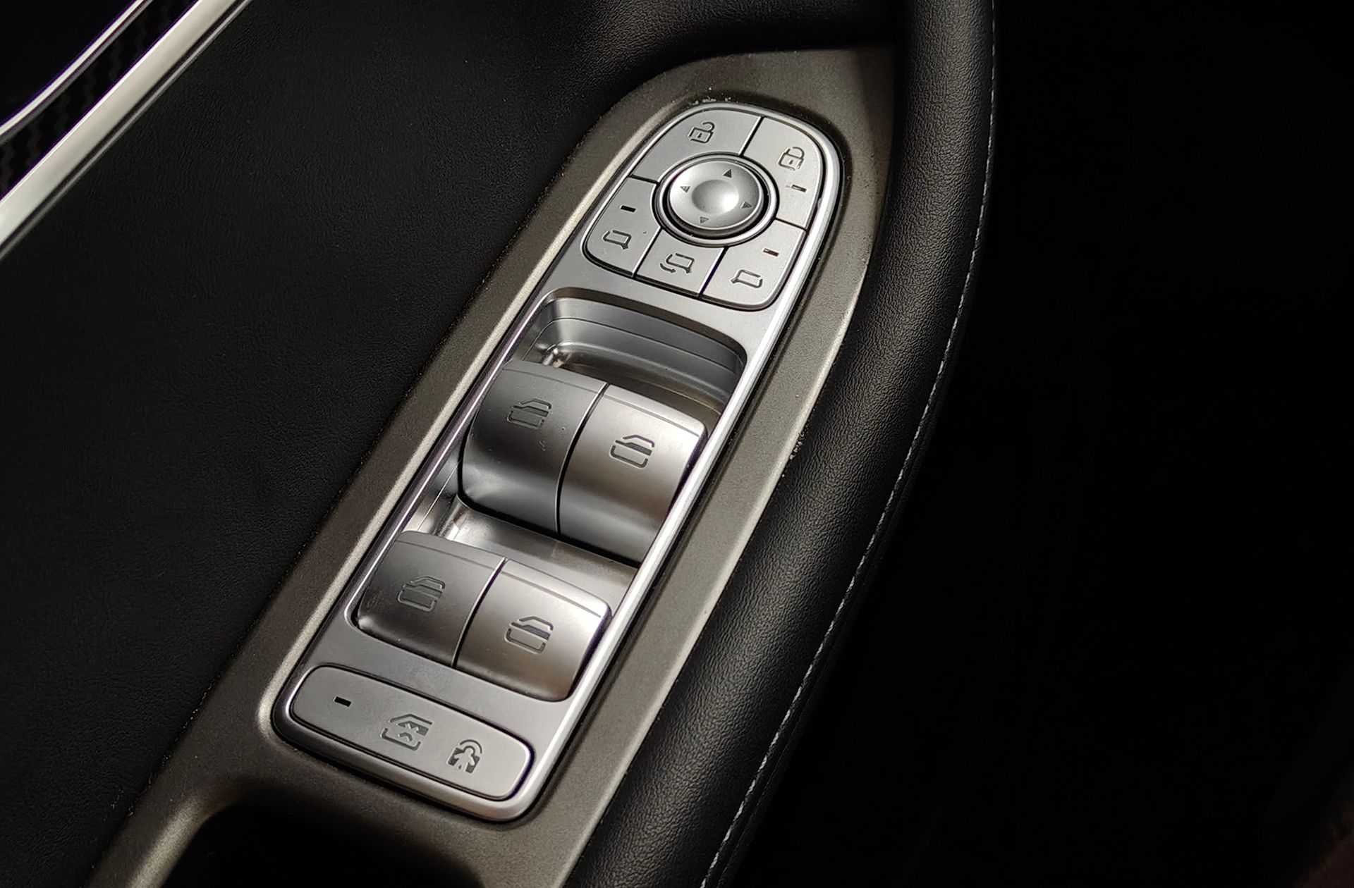 Ebro s700 1.6 T-GDi Luxury 7 DCT - foto 41