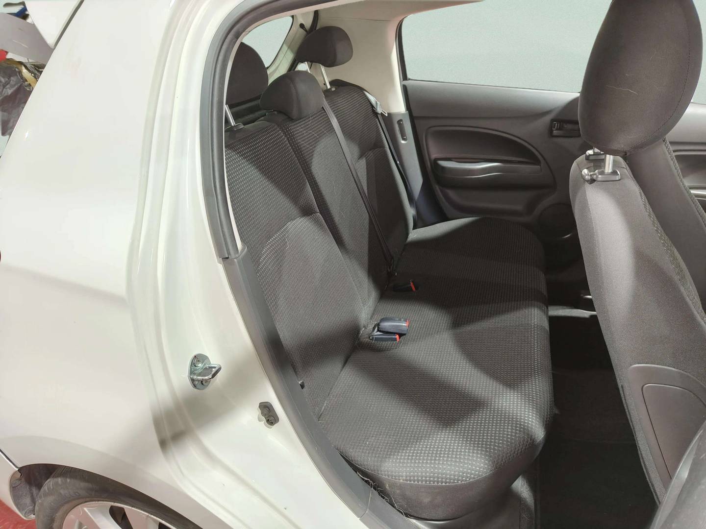 Foto Mitsubishi Space Star Mitsubishi Space Star 120 MPI Motion (80 CV)