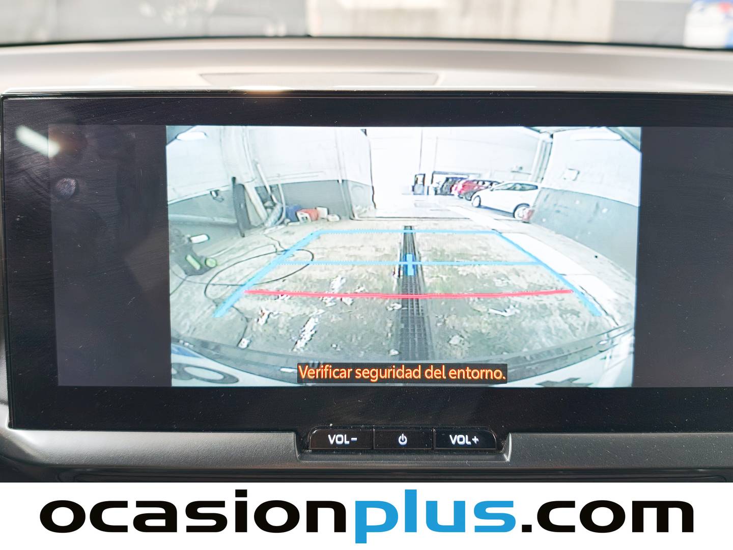 Equipamiento del Toyota C-HR Toyota C-HR 140H Advance (140 CV)