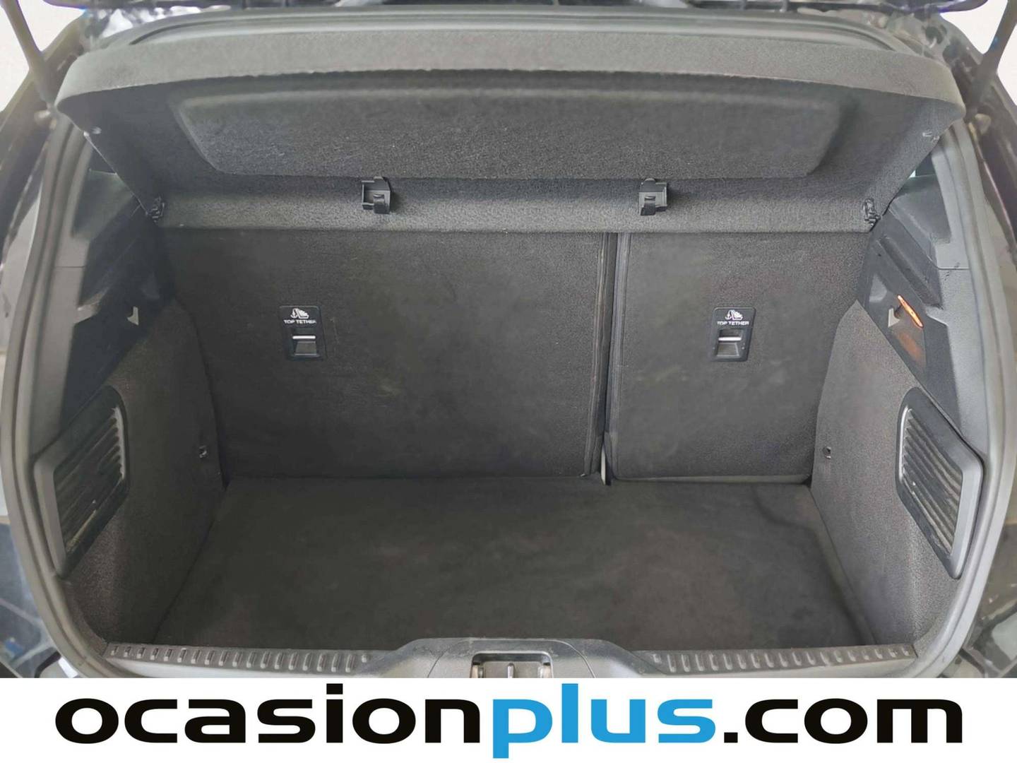Fotos maletero Ford Focus Ford Focus 1.0 Ecoboost MHEV ST-Line (125 CV)