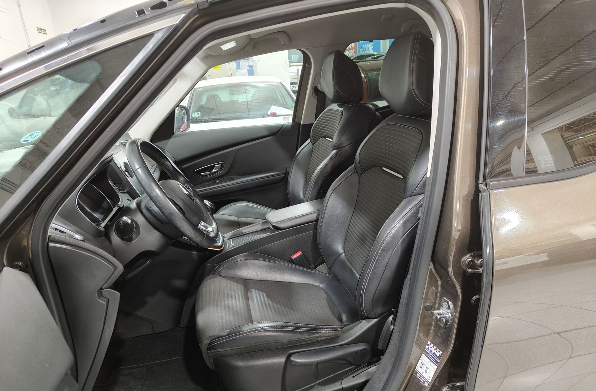 Renault Grand Scénic Zen TCe - foto 13