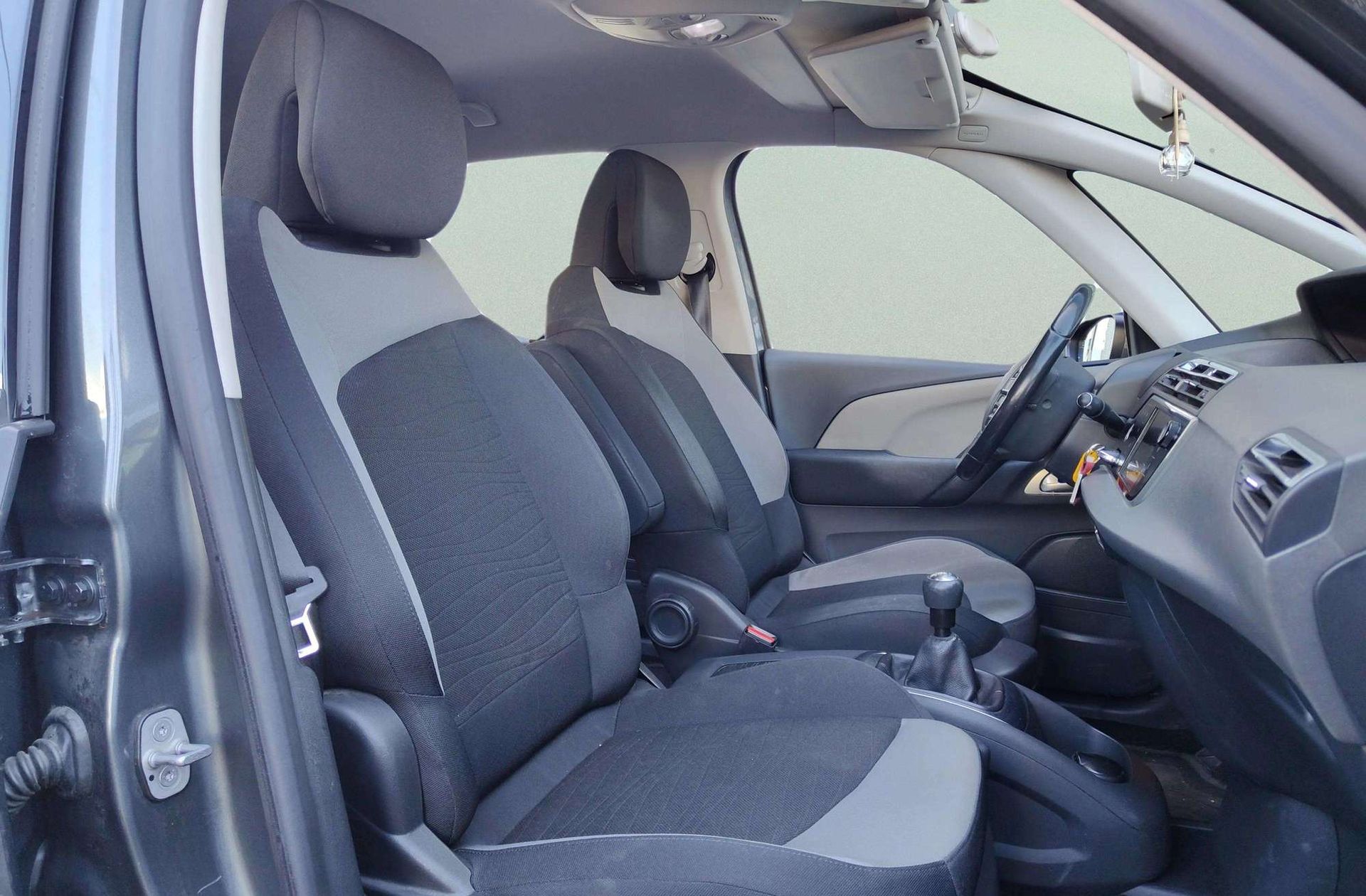 Citroën C4 Picasso 1.6 THP Intensive - foto 16