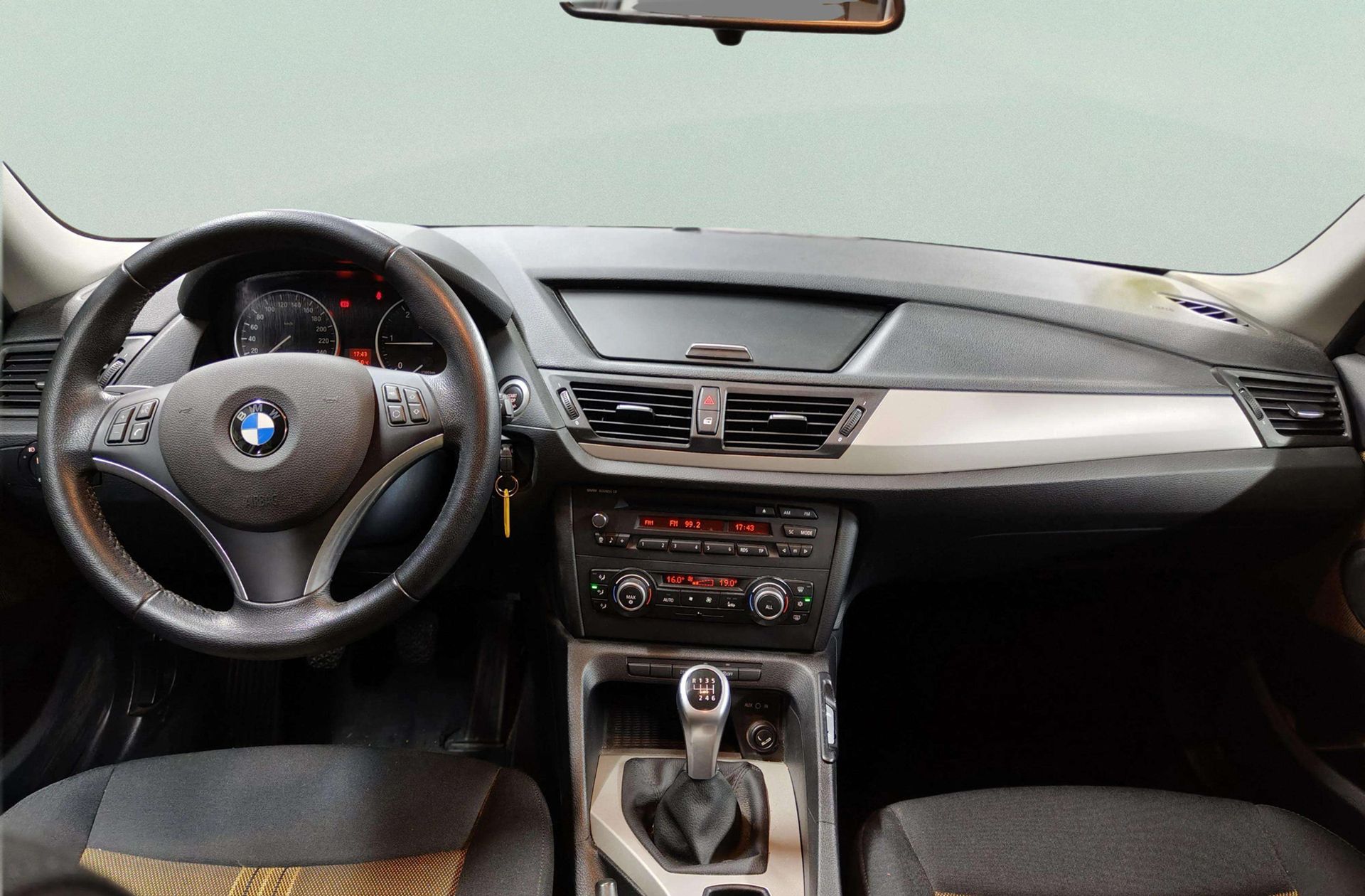 BMW X1 xDrive18d - foto 6