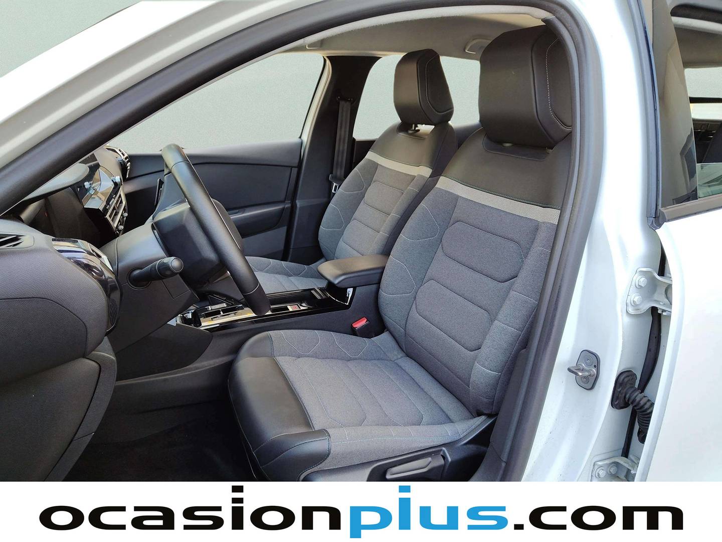 Foto asientos delanteros Citroën C4 Citroën C4 PureTech 130 S&S Plus EAT8 (131 CV)