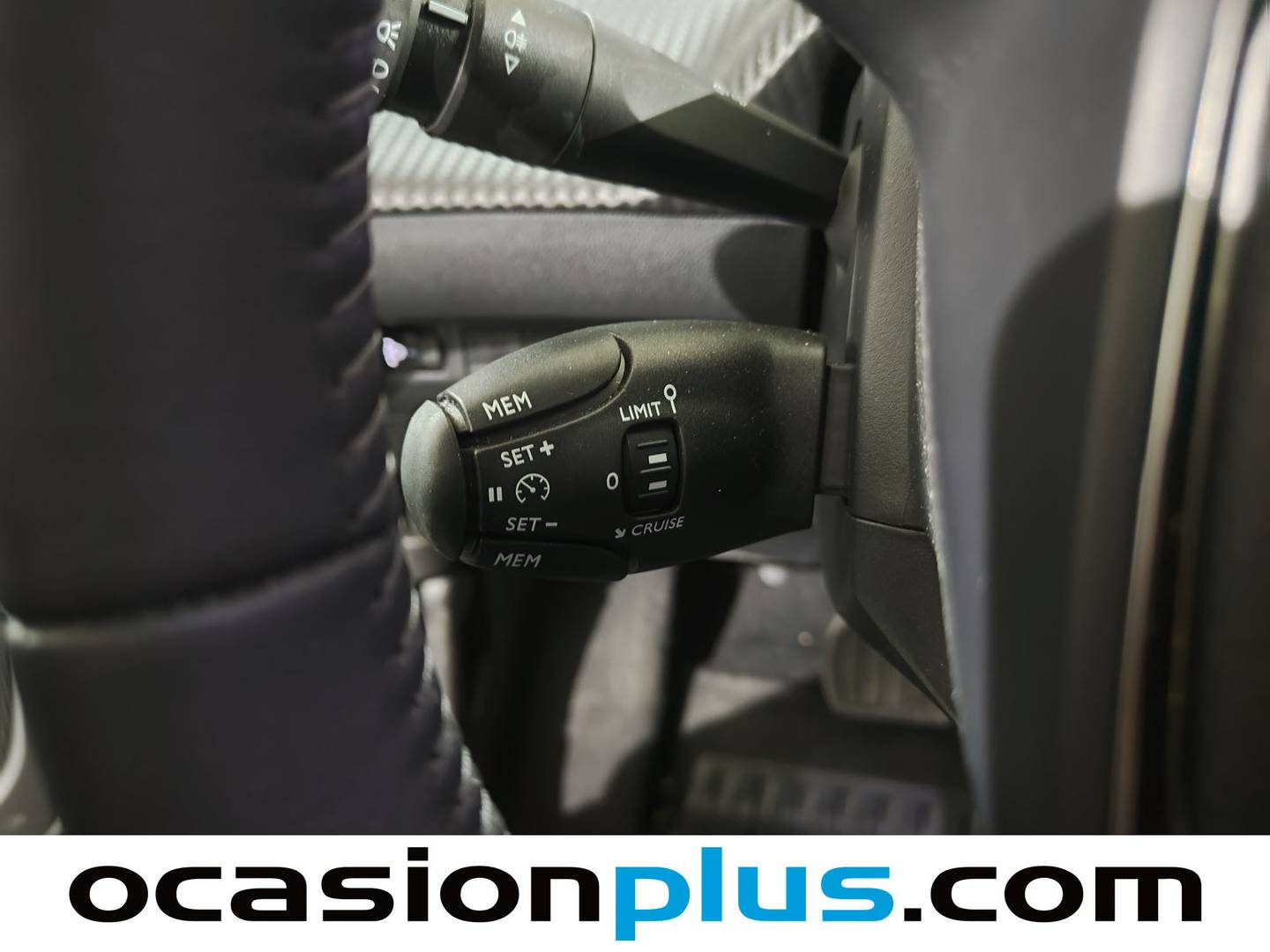 Peugeot 2008 Peugeot 2008 Allure Hybrid eDCS6 (145 CV) automático