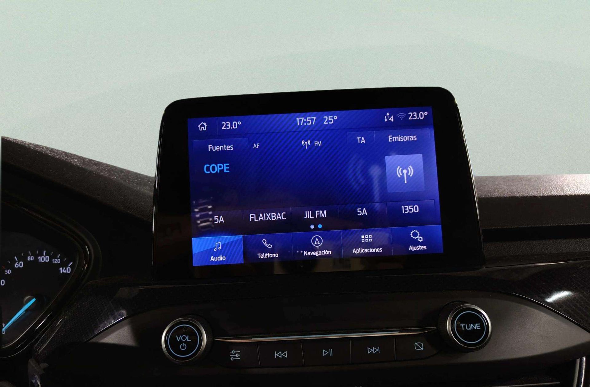 Ford Focus 1.0 EcoBoost ST-Line X - foto 33