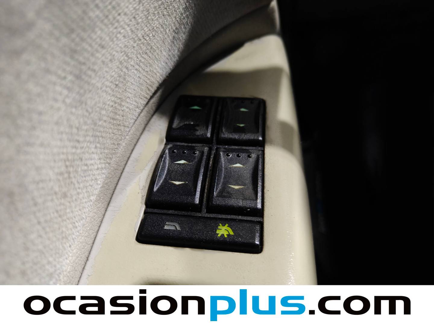 Foto Ford Mondeo Ford Mondeo 2.0 TDdi Sedan Ghia  (115 CV)