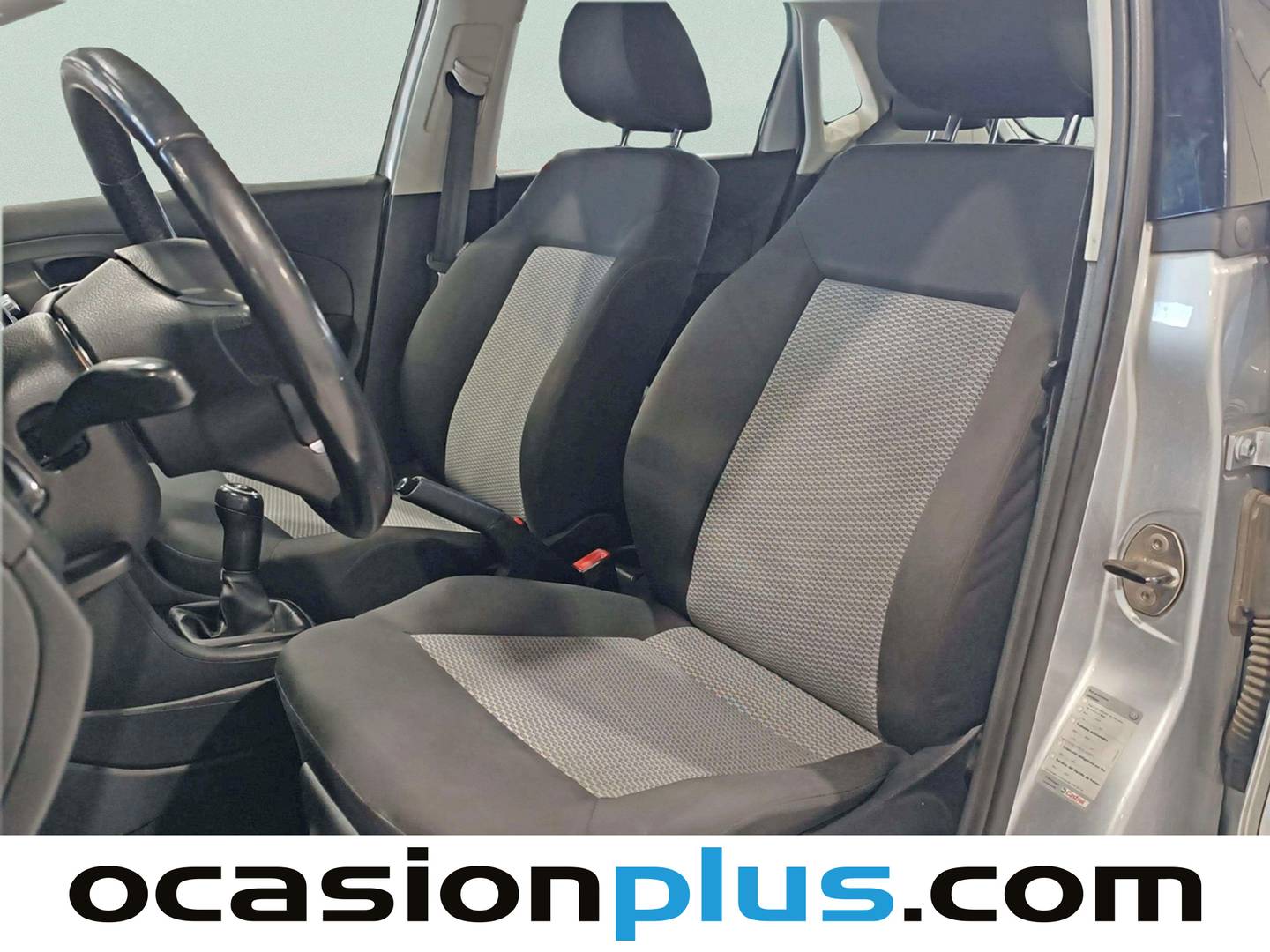 Foto asientos delanteros Volkswagen Polo Volkswagen Polo Advance 1.4 (85 CV)