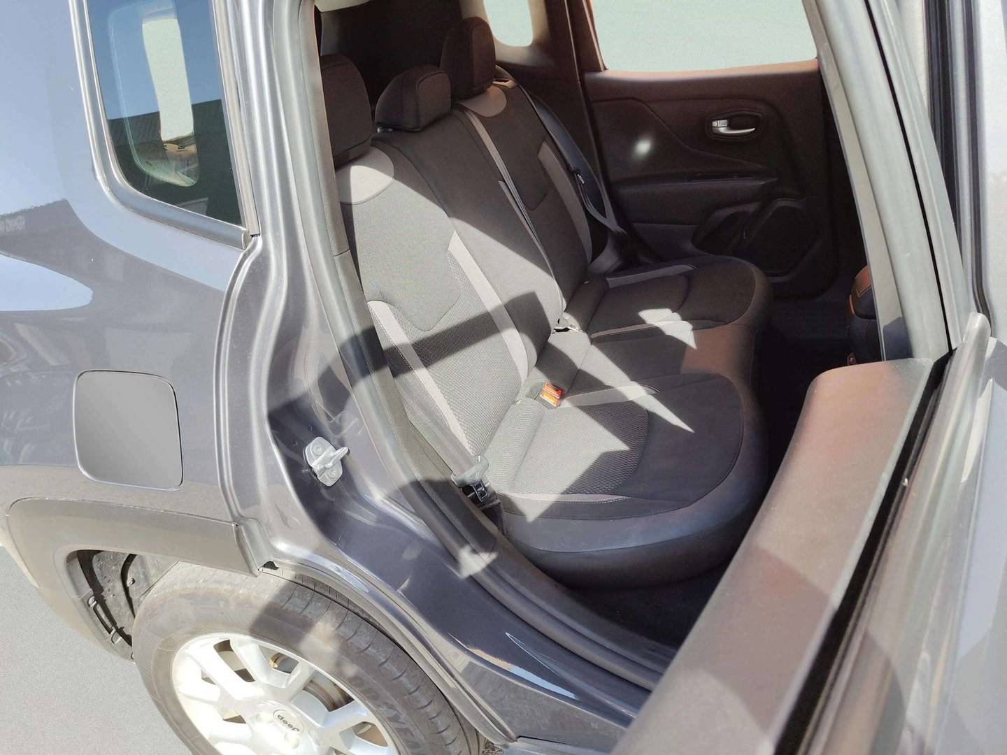 Foto Jeep Renegade Jeep Renegade eHybrid 1.5 Limited ATX (130 CV)