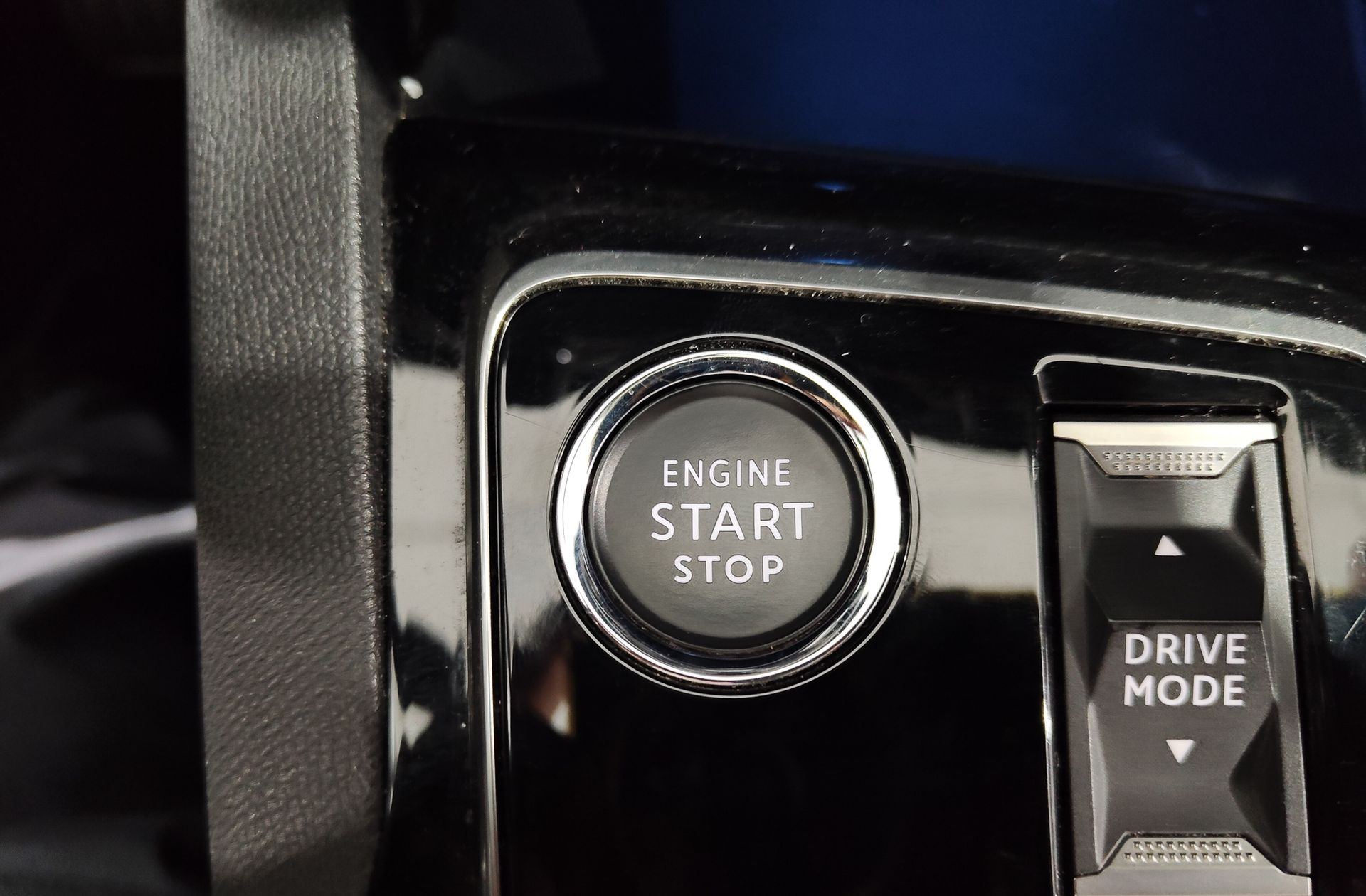 Peugeot 5008 PureTech 130 Allure Pack EAT8 7 plazas - foto 32