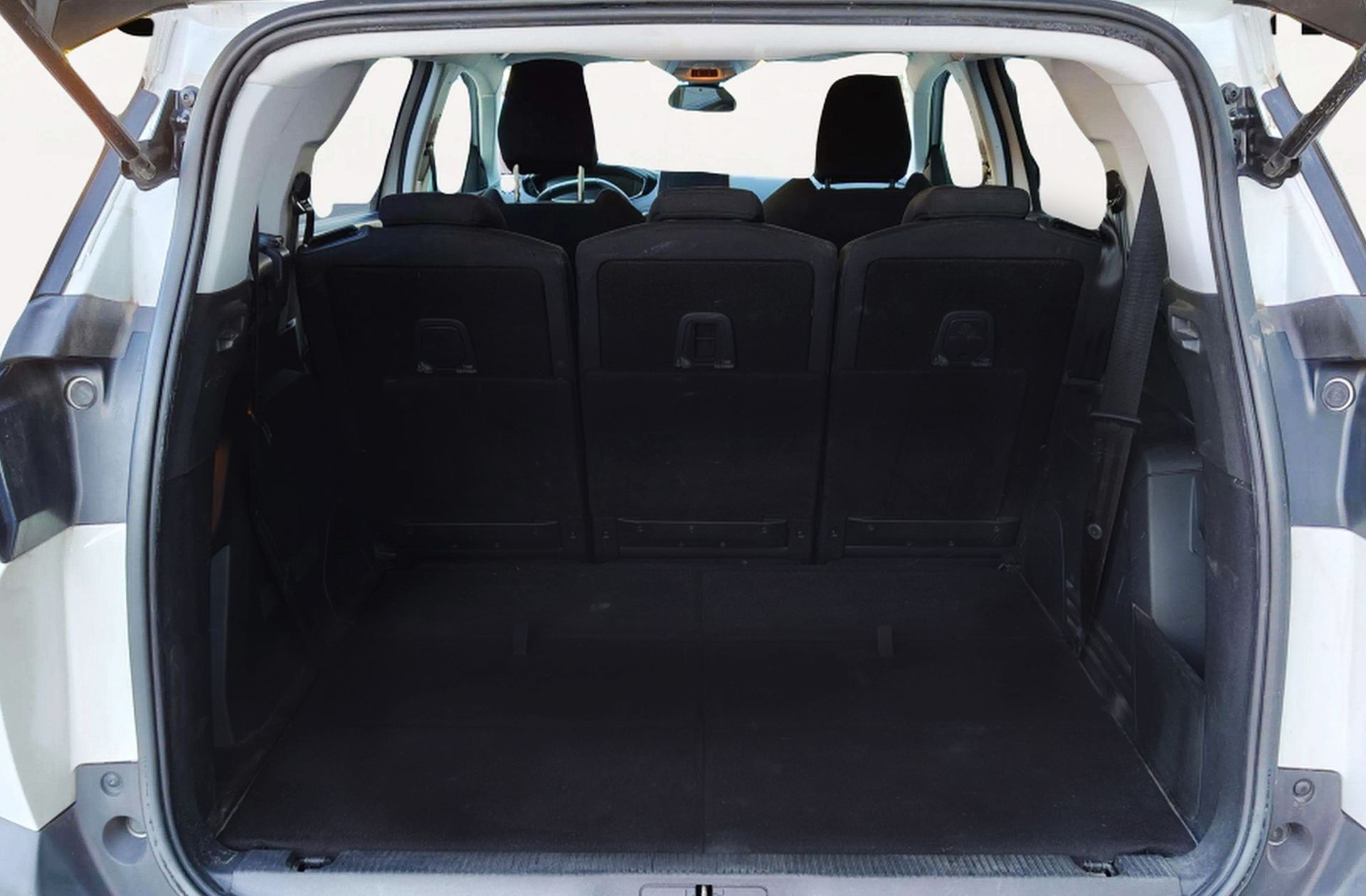 Peugeot 5008 1.2L PureTech Active 7 plazas - foto 15