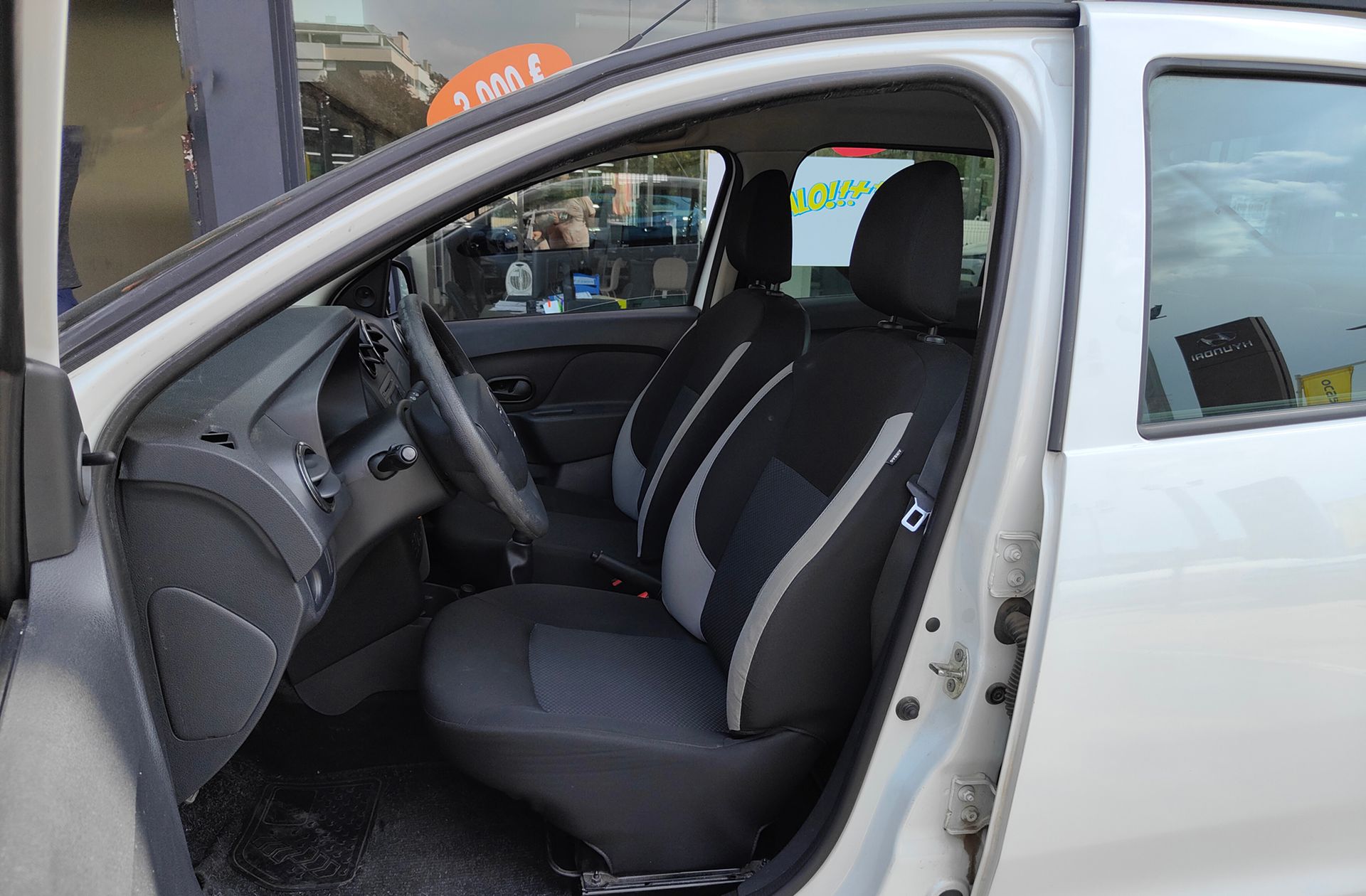 Dacia Logan 1.2 Ambiance - foto 8