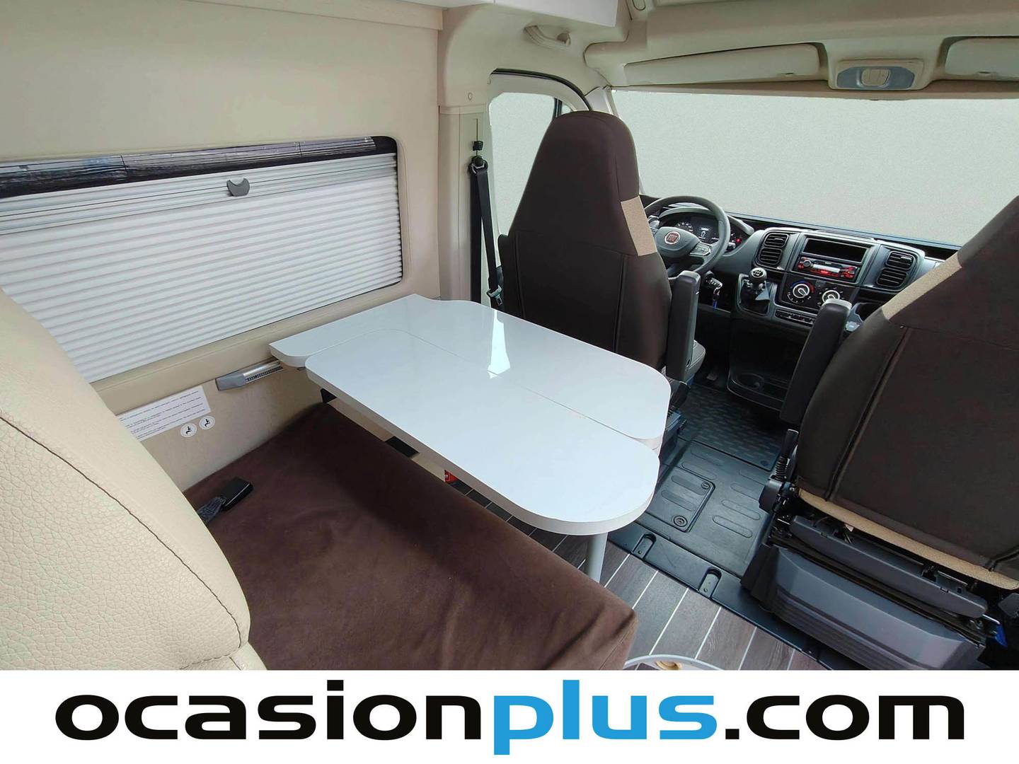 Acabados Rimor Horus 145 Rimor Horus 145 103kW (140CV) 4 Plazas