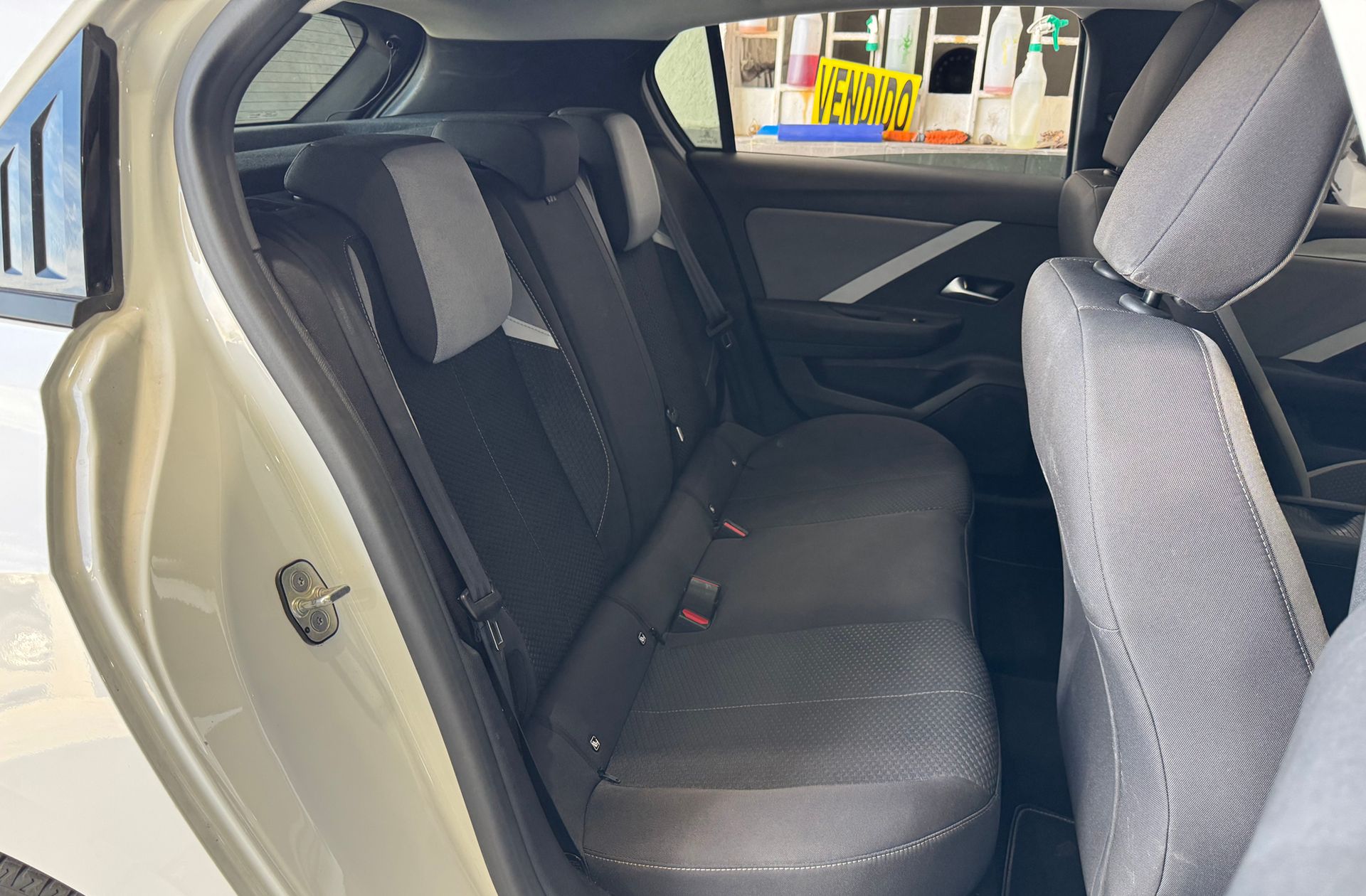 Opel Astra 1.5 D DTH Edition - foto 11