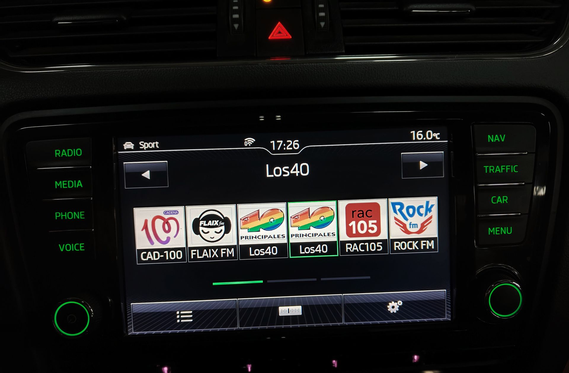 Škoda Octavia Combi Combi 2.0 TSI RS DSG - foto 36