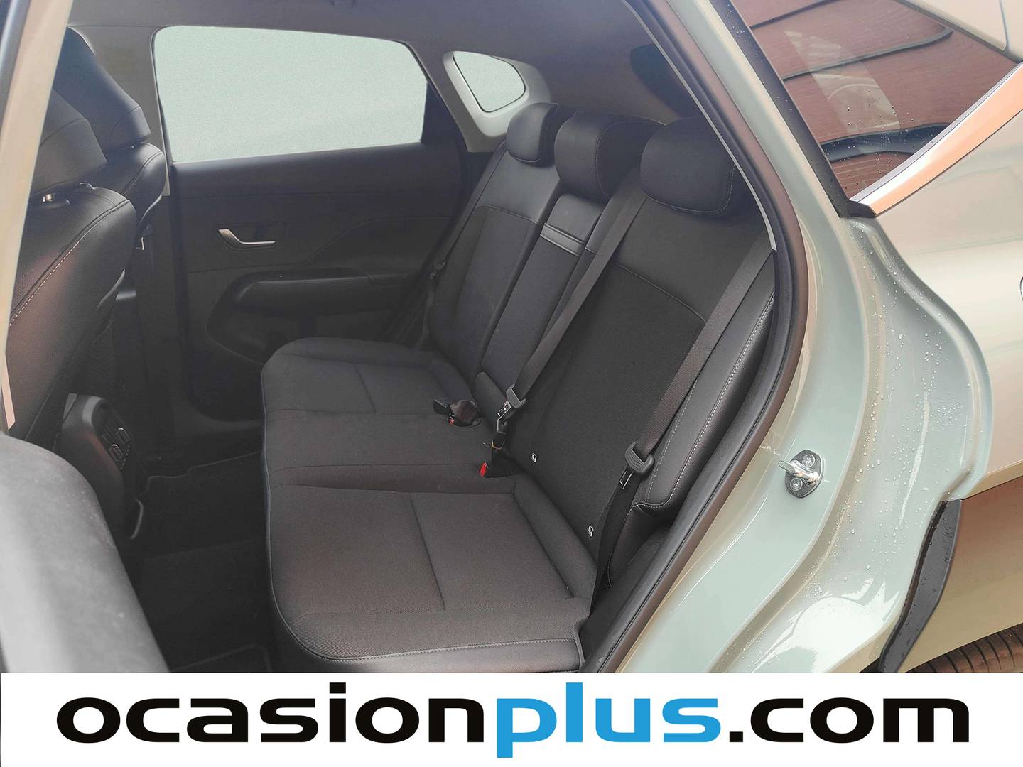 Foto asientos traseros Hyundai Kona Hyundai Kona 1.6 GDI HEV Tecno DCT (141 CV)