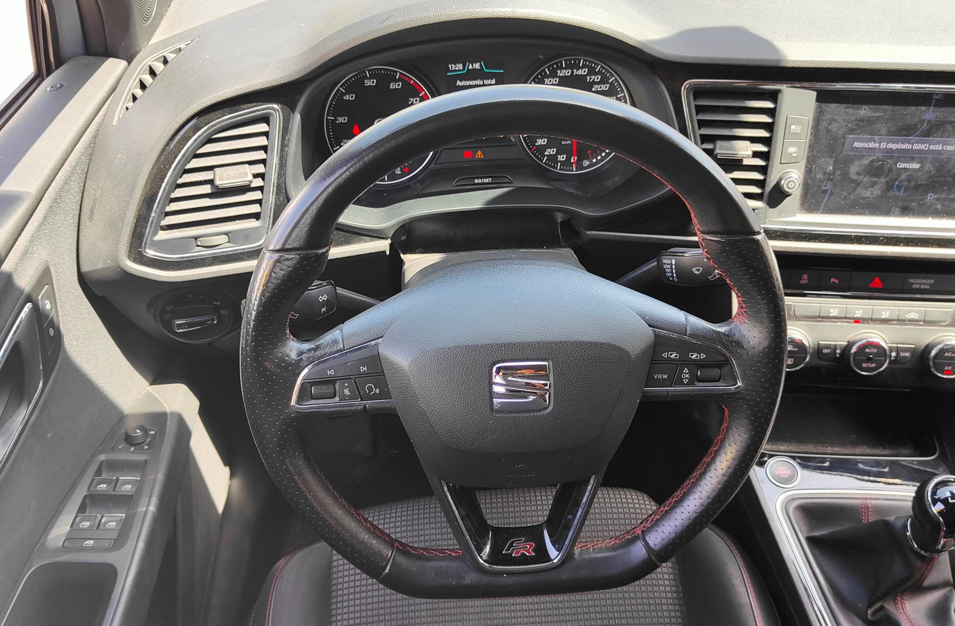 SEAT León ST 1.5 TGI GNC FR Edition Plus - foto 24