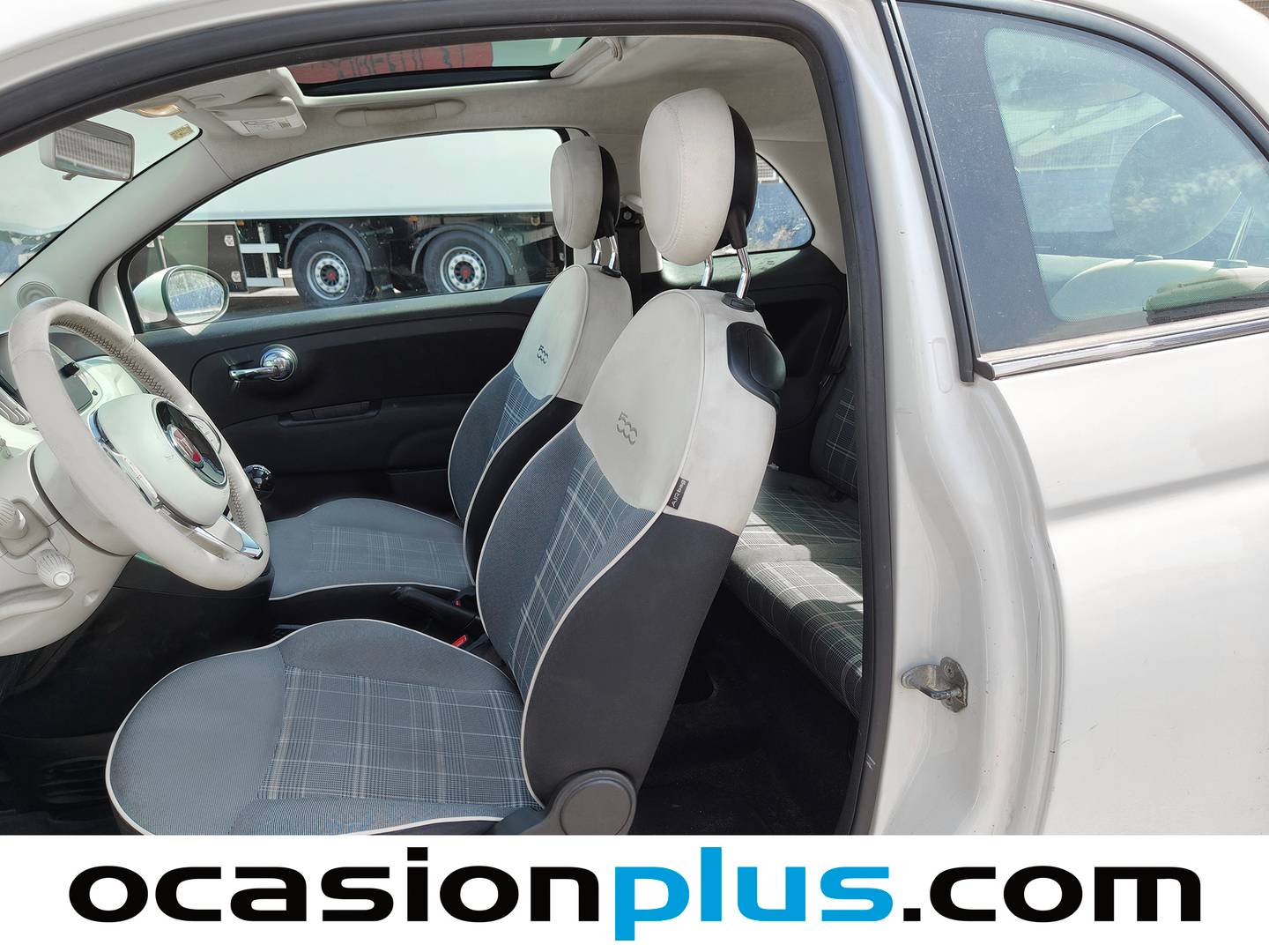 Foto asientos delanteros Fiat 500 Fiat 500 1.2 8v Lounge (69 CV)