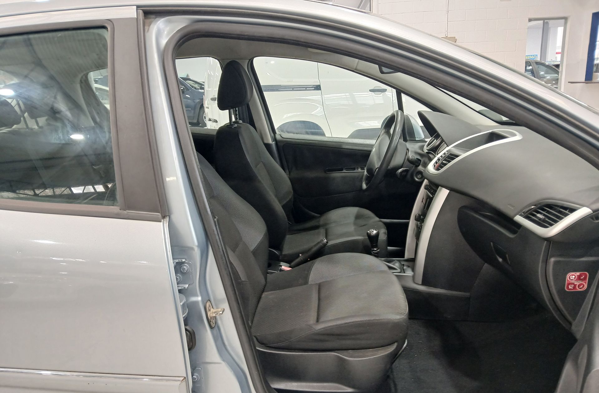 Peugeot 207 1.4 Business Line - foto 14