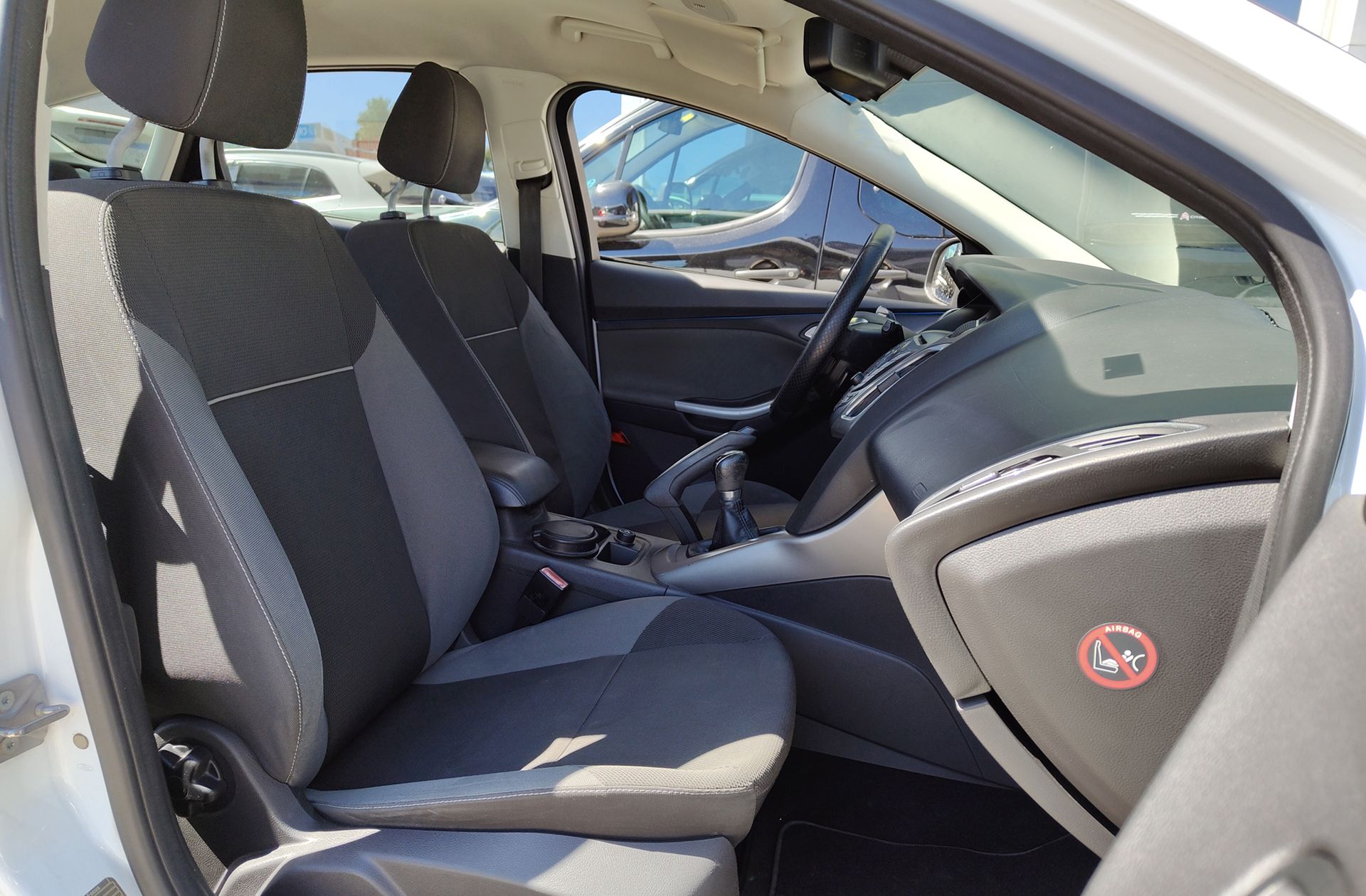 Ford Focus 1.0 EcoBoost Trend - foto 14