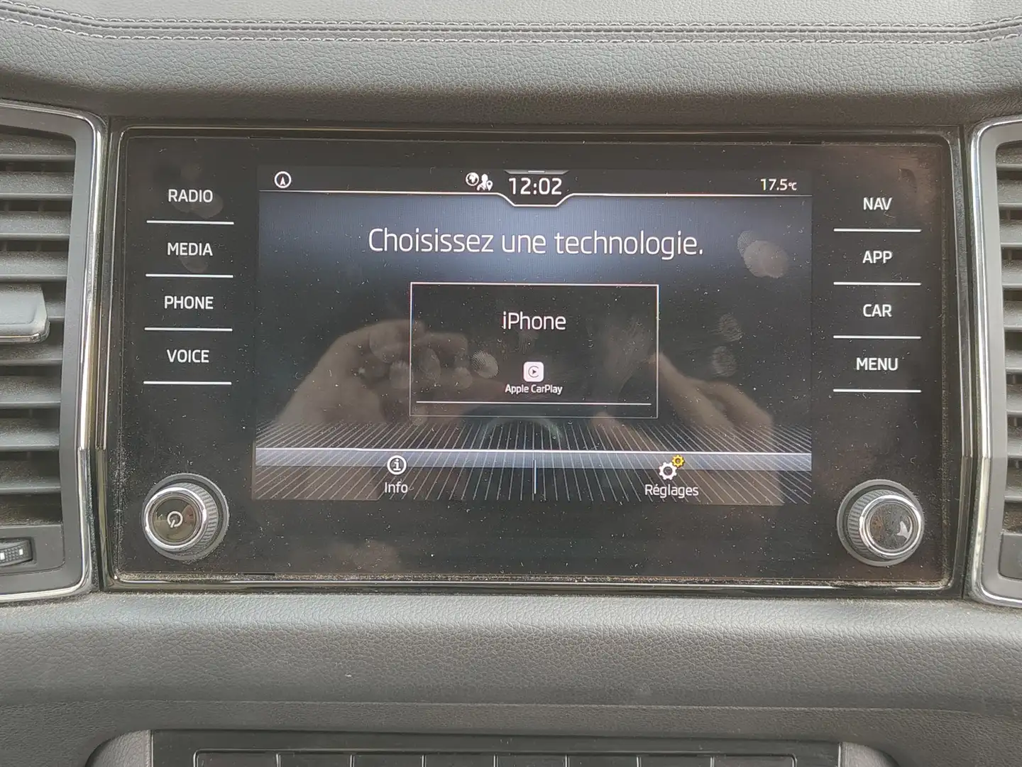 Foto Skoda Kodiaq Skoda Kodiaq 1.5 TSI Ambition 4x2 DSG (150 CV) 7 Plazas