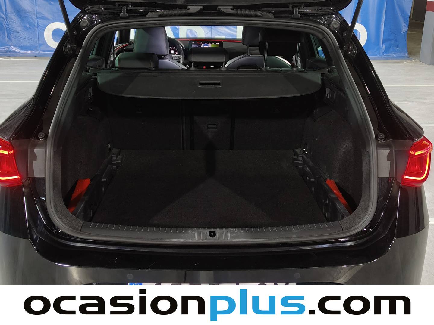 Fotos maletero Seat León SEAT León ST 1.5 eTSI S&S FR Go L DSG (150 CV)