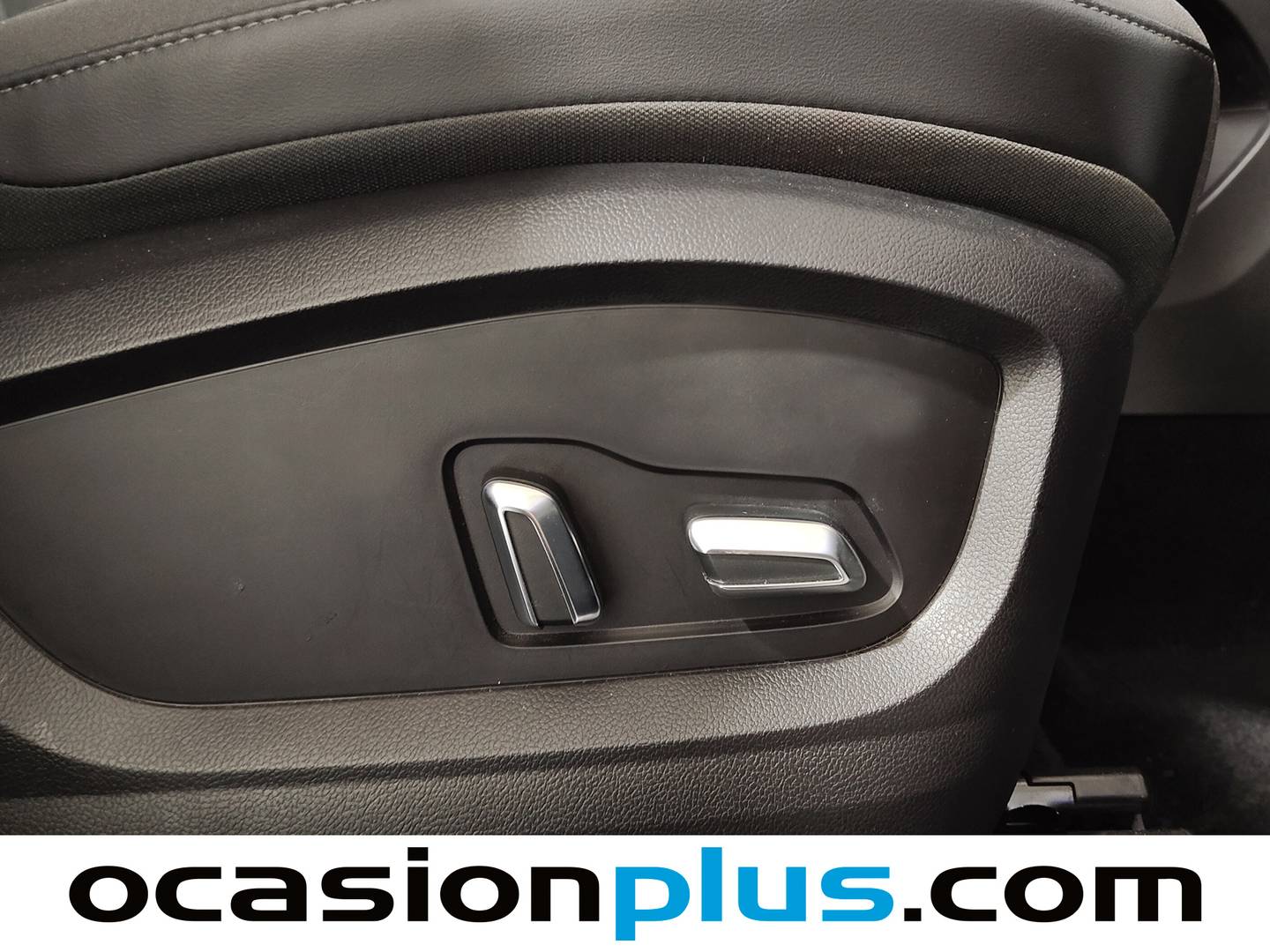 EBRO S800 EBRO S800 1.6 TGDI Premium DCT (147 CV) 7 Plazas de ocasión